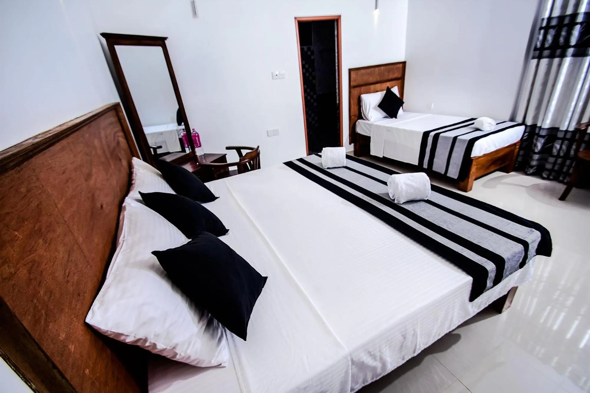 Heavens Door Guest Inn