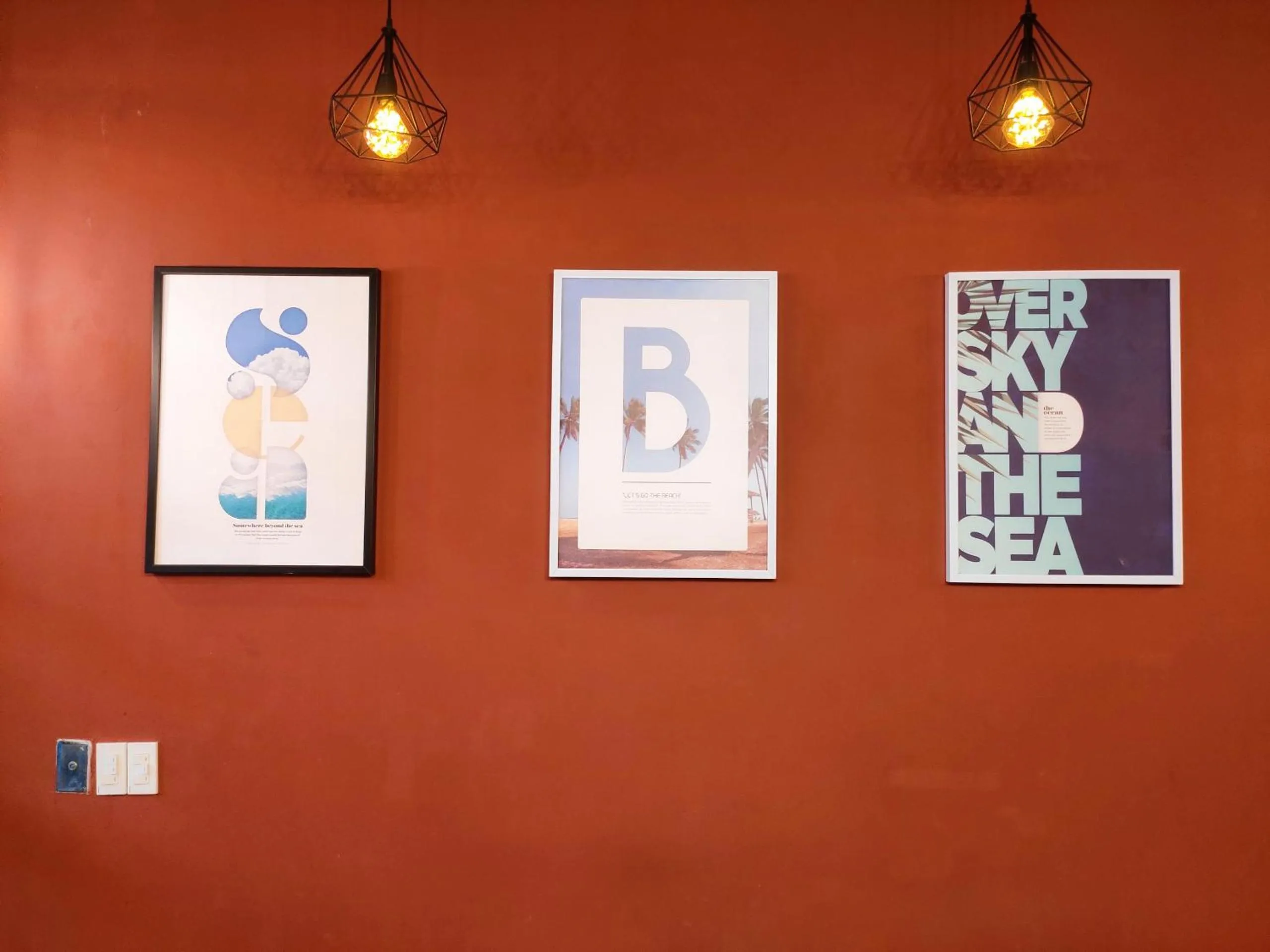 Communal lounge/ TV room in Kon-Tiki DaNang Hostel