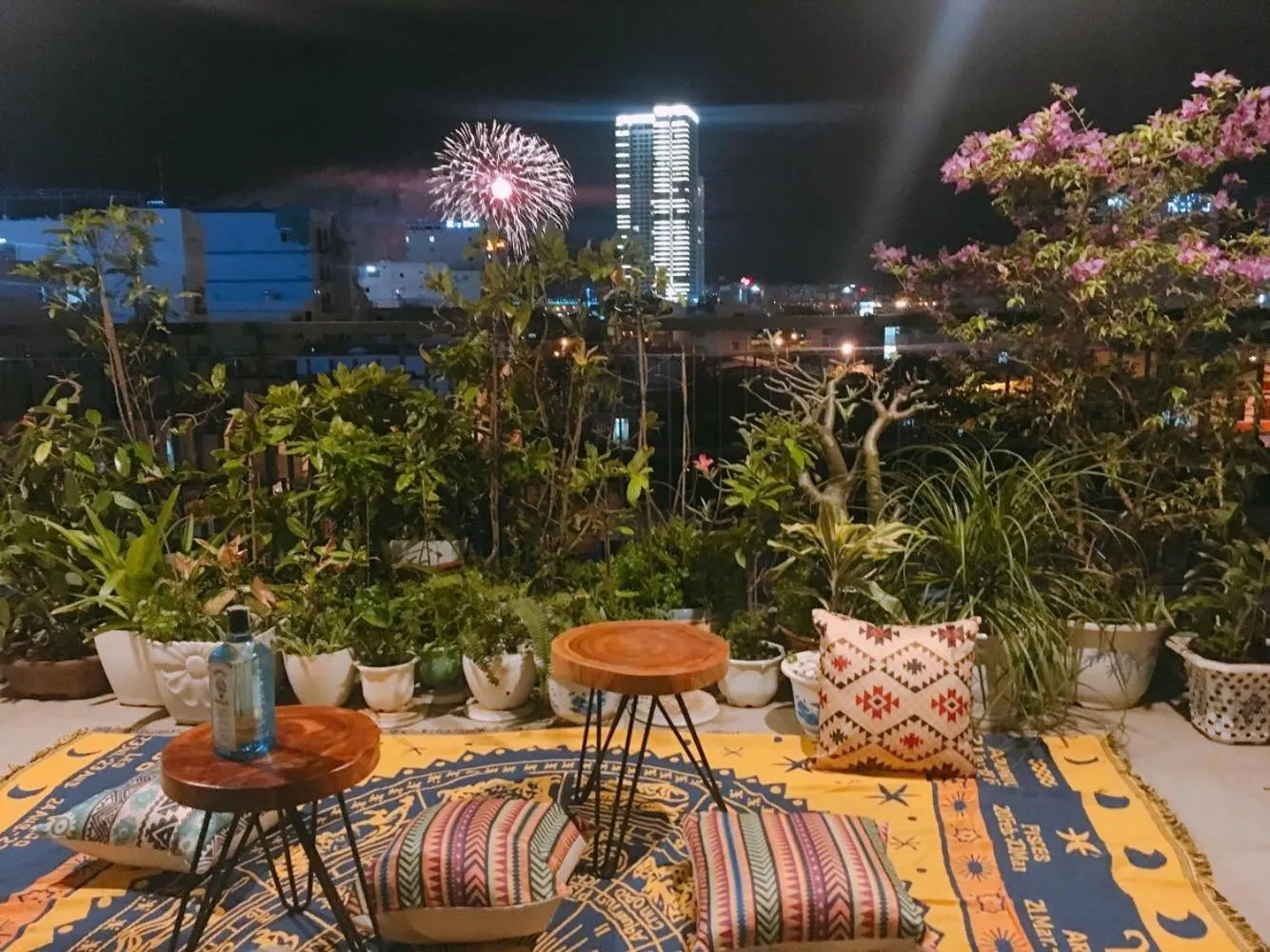 Property building in Kon-Tiki DaNang Hostel