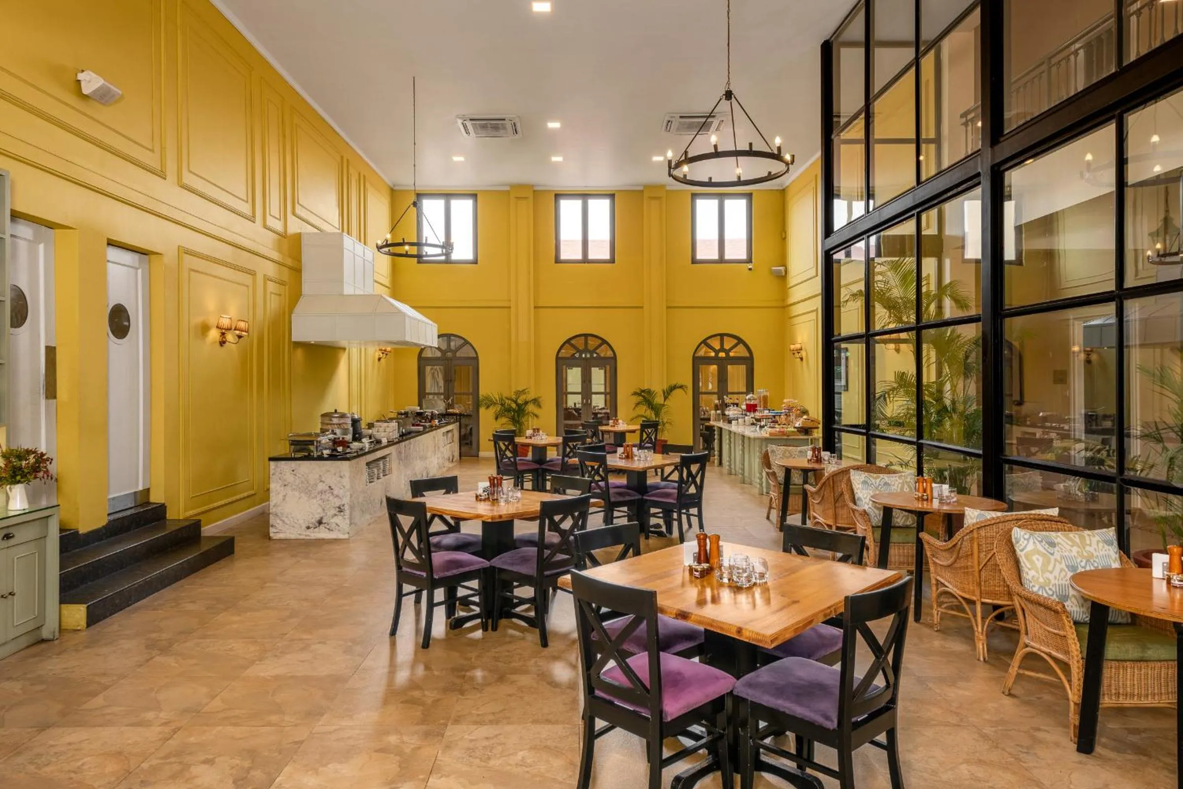 Restaurant/places to eat in The Source At Sula