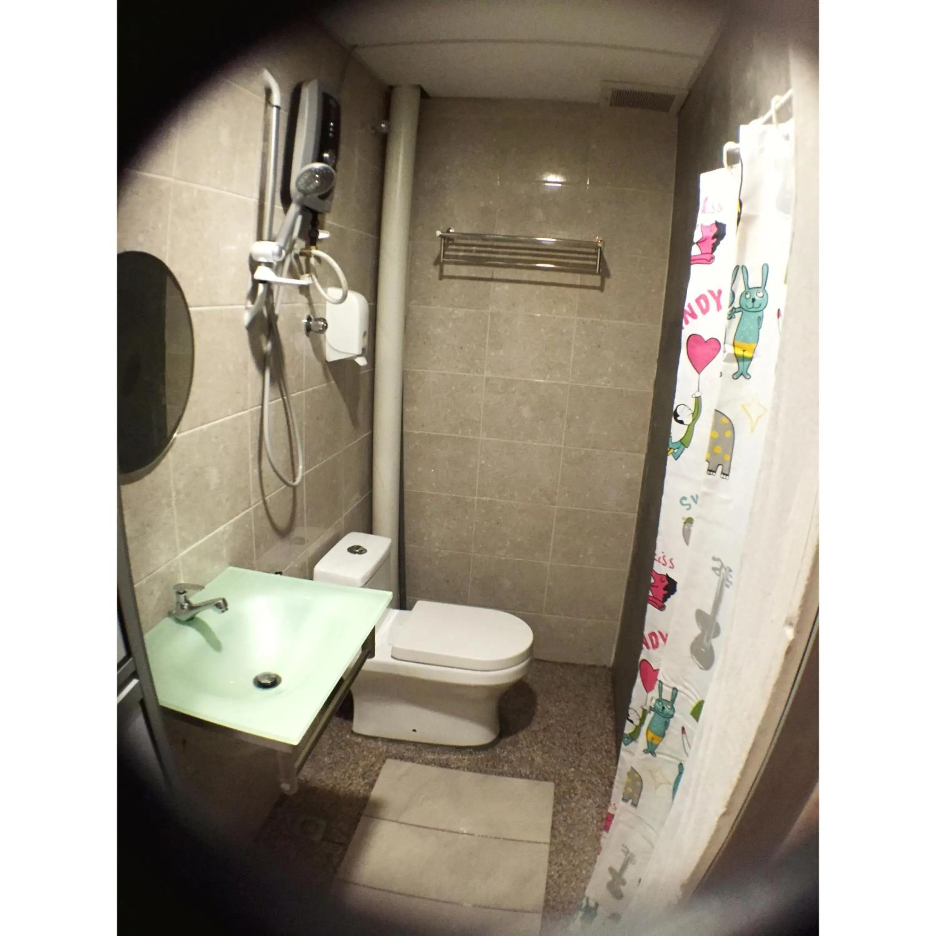 Bathroom in Hotel Flora Plus