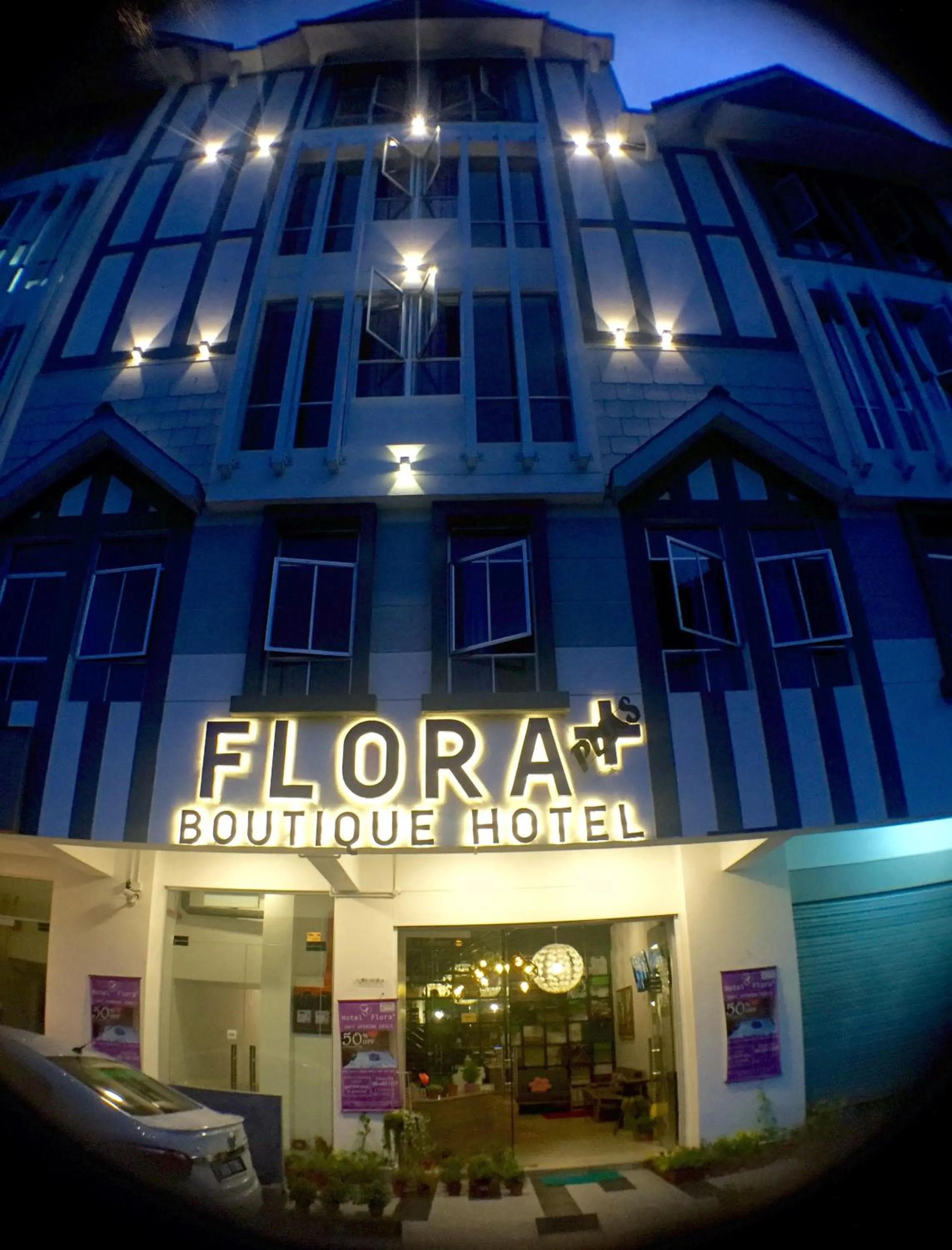 Facade/entrance in Hotel Flora Plus