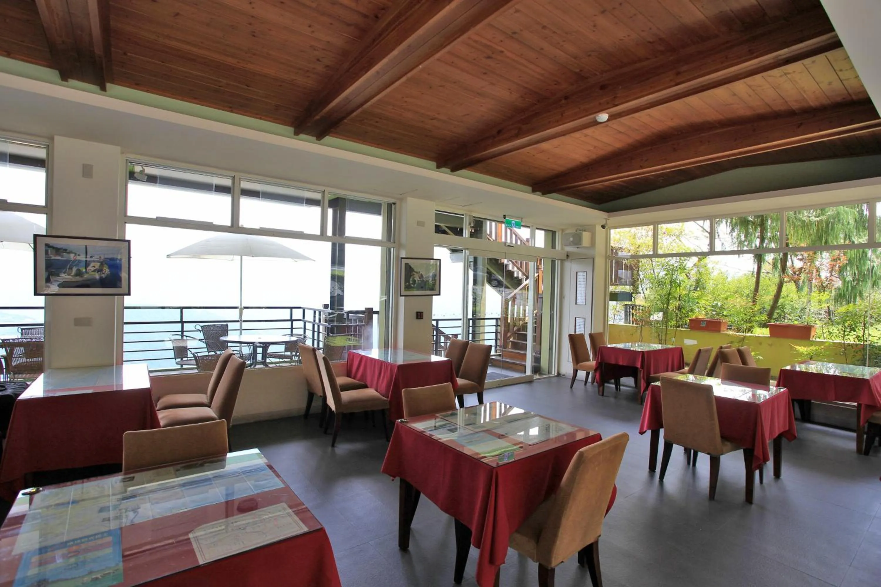 Breakfast in Sunnydale B&B