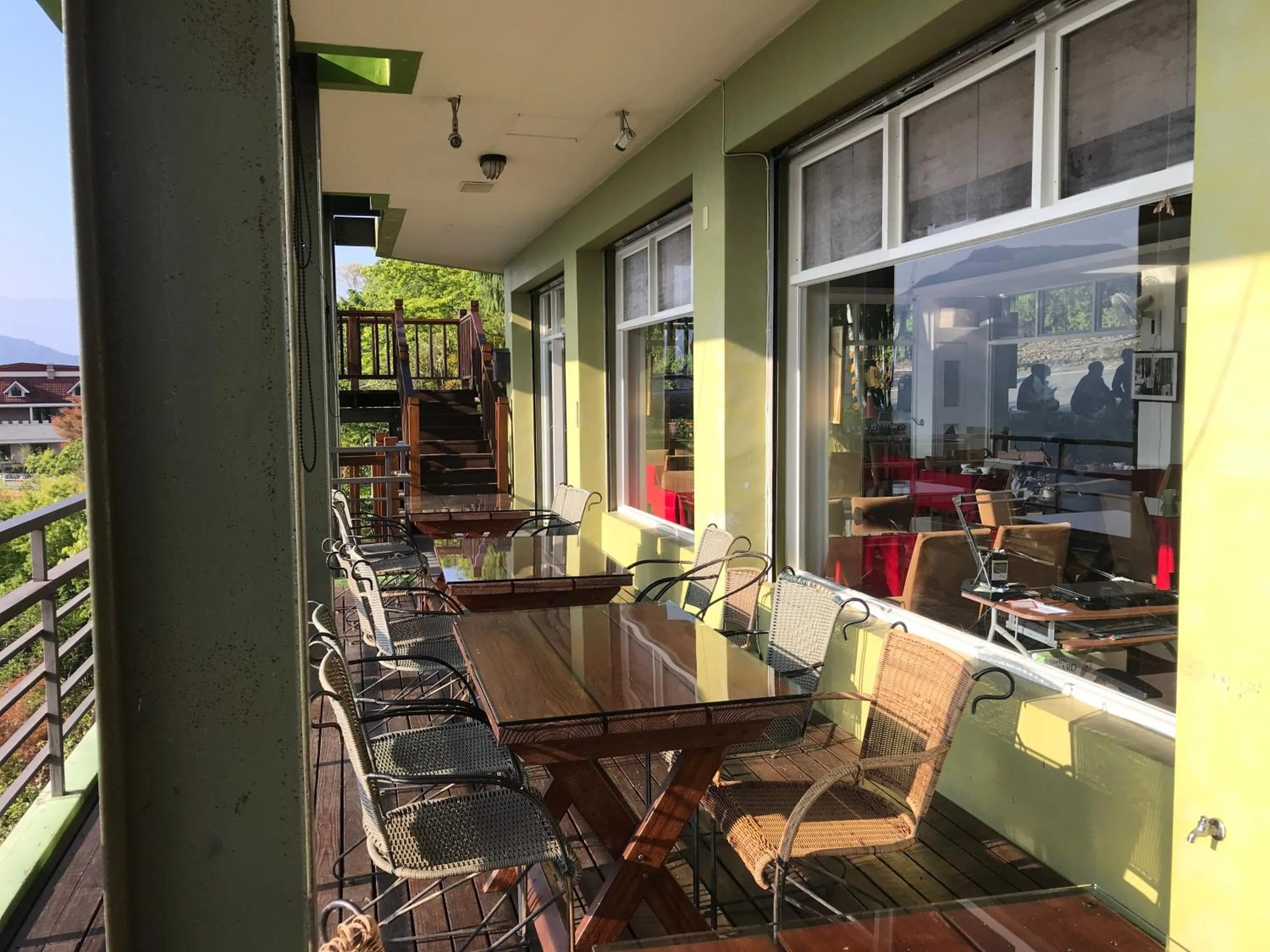 Dining area in Sunnydale B&B