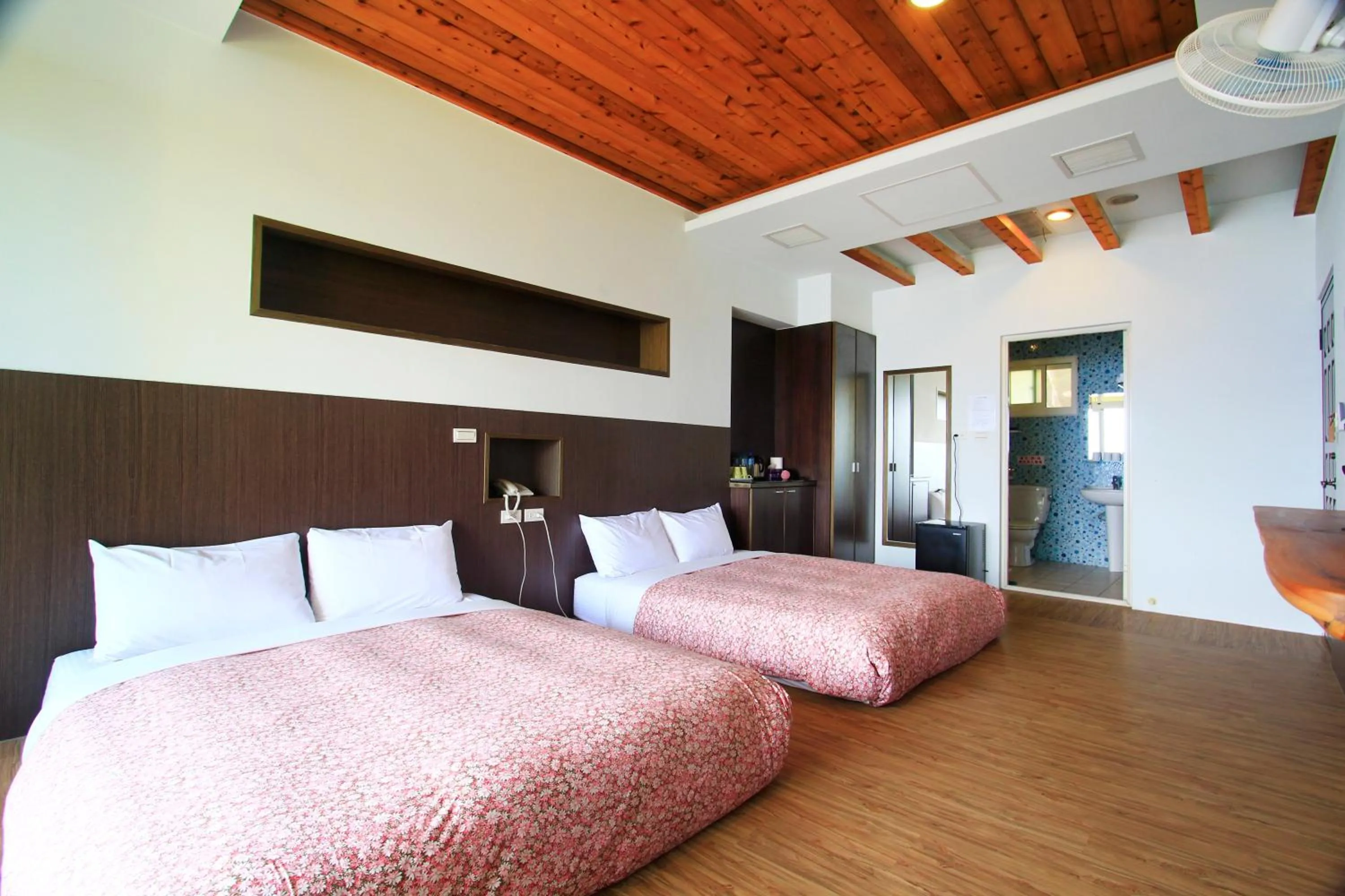 Bed in Sunnydale B&B