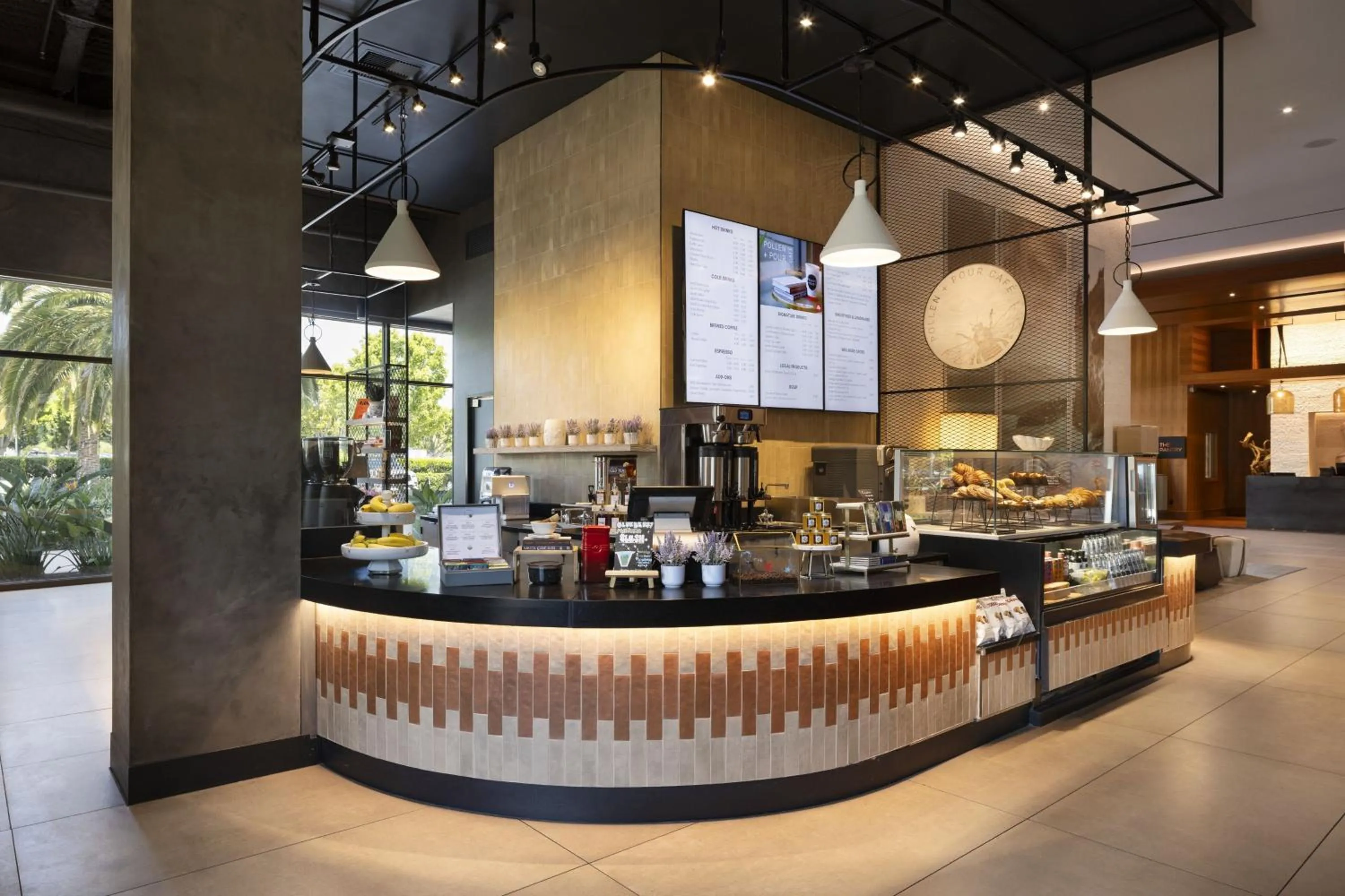 Restaurant/places to eat in Marriott Irvine Spectrum