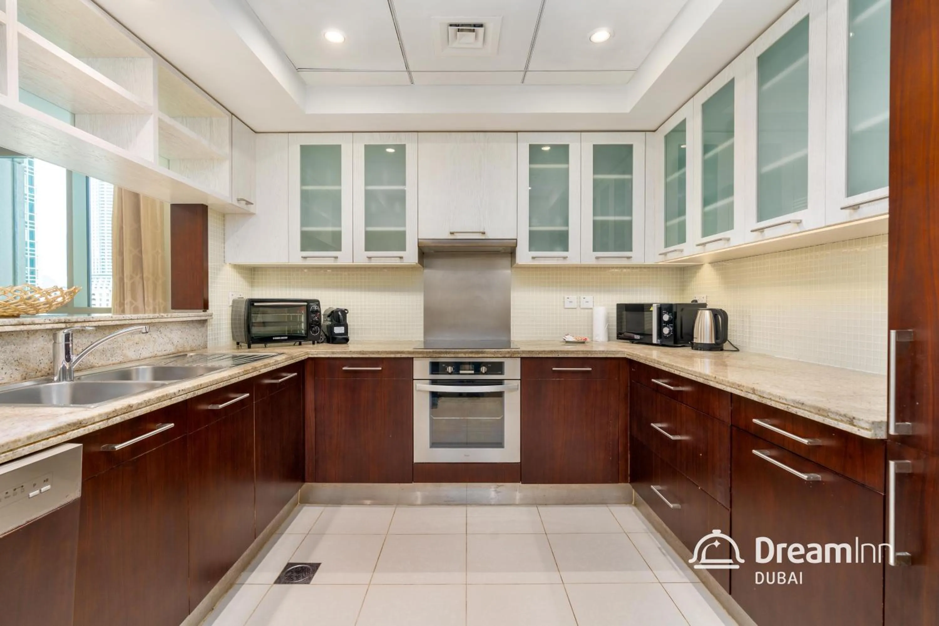 Kitchen or kitchenette in Dream Inn Apartments - Boulevard Central