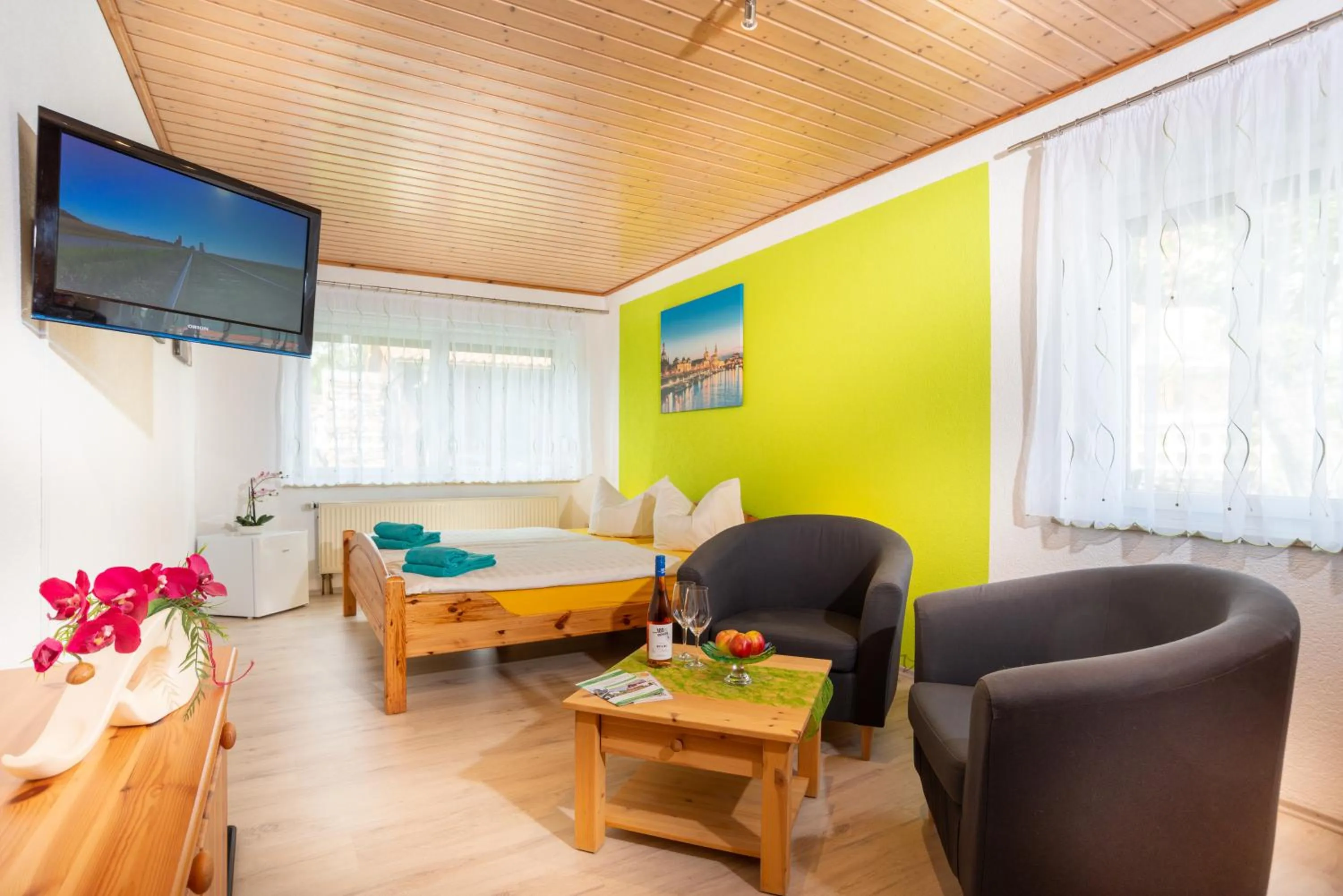 Bed in Pension Am Weinberg Sächsische Schweiz