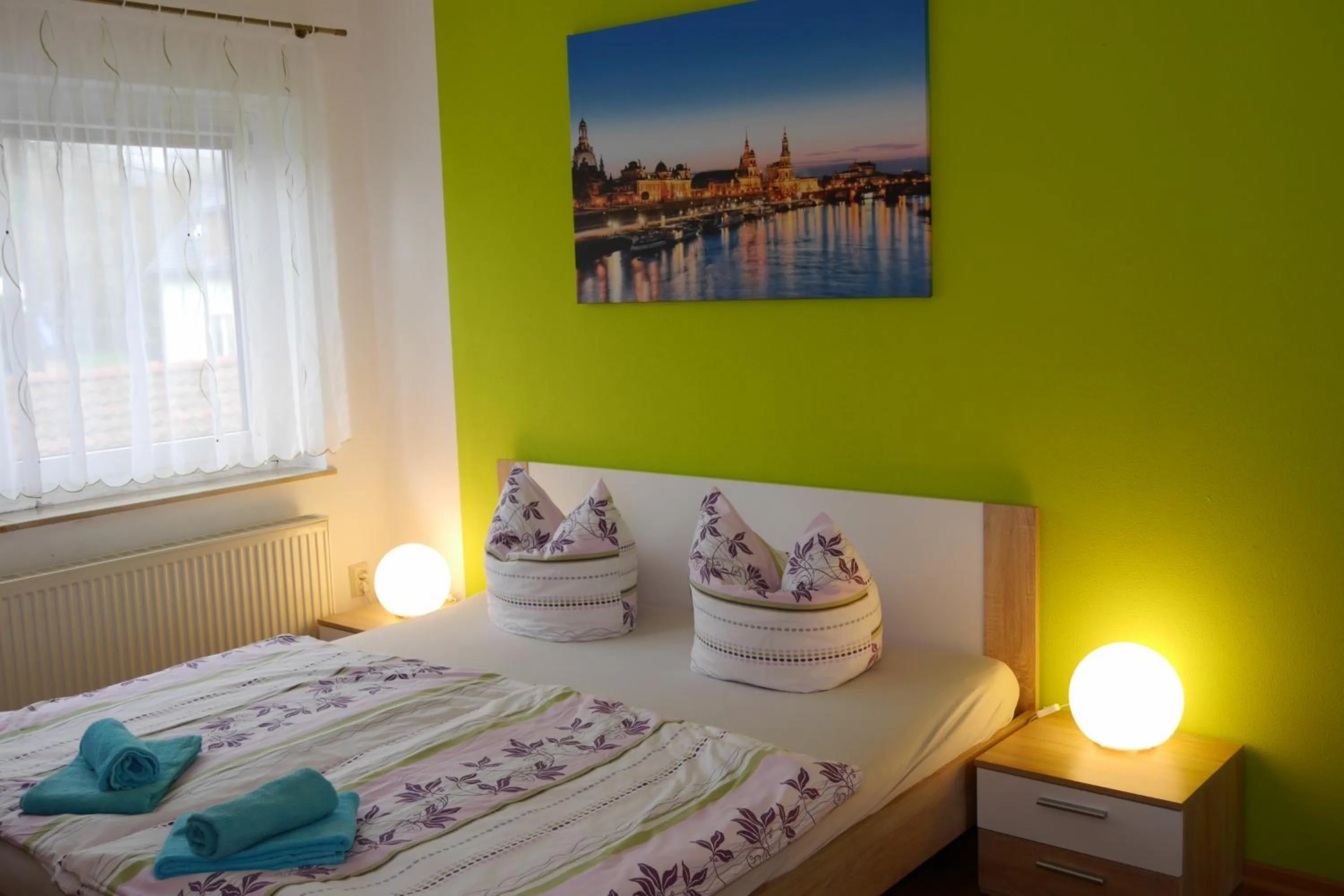 Bed in Pension Am Weinberg Sächsische Schweiz