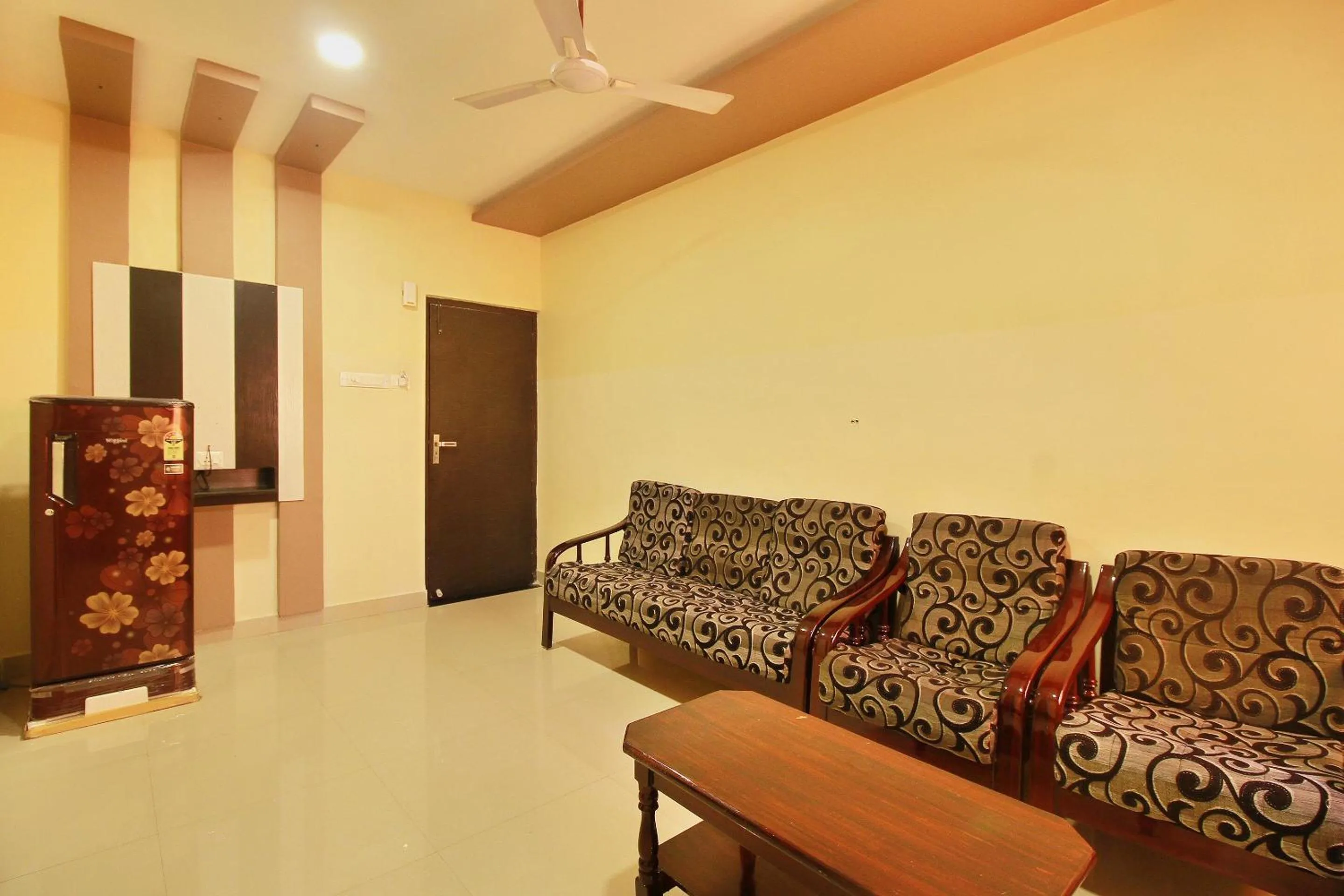 Bedroom in Capital O Rj Grand