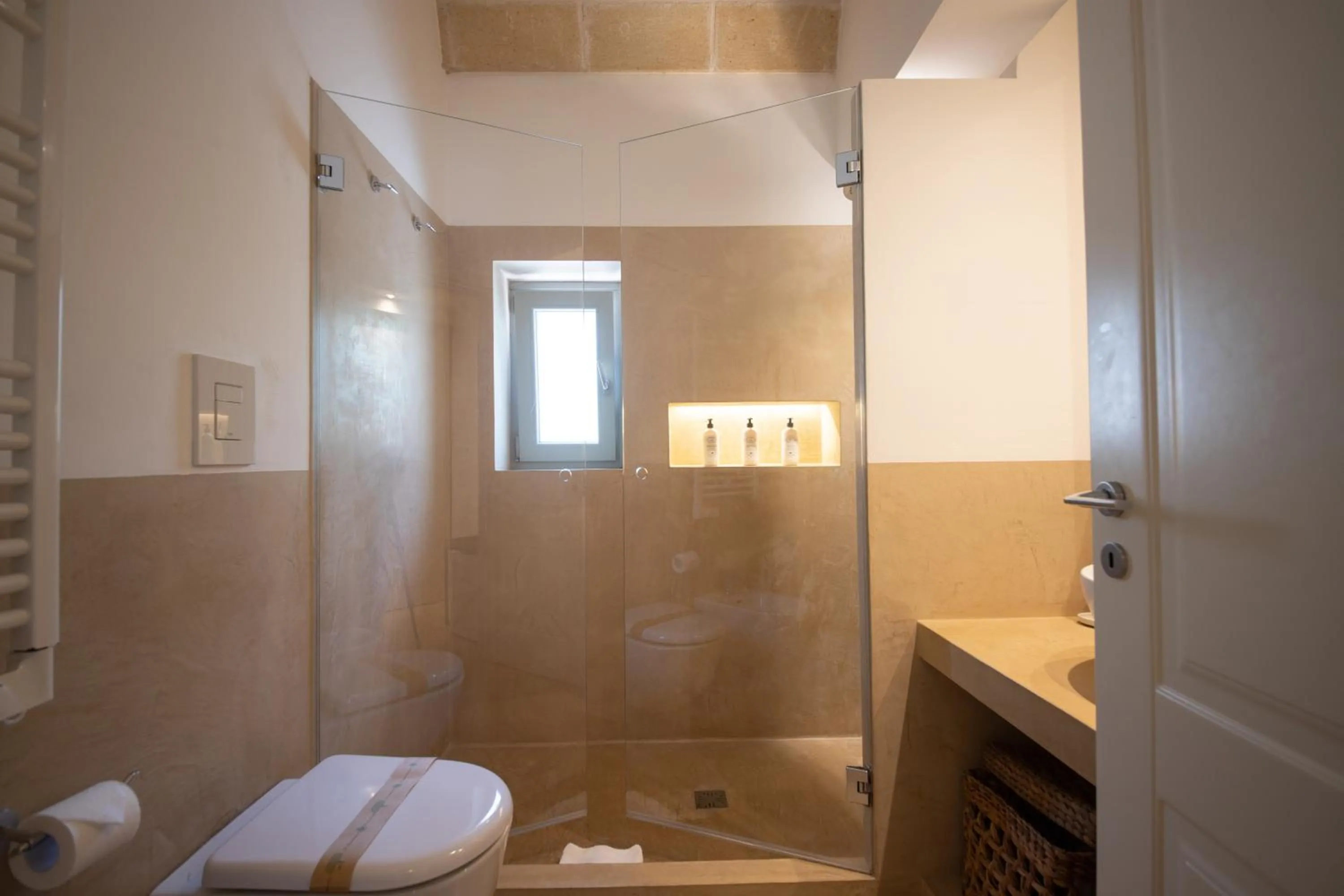 Bathroom in Masseriola Antiche Fogge by Apulia Hospitality