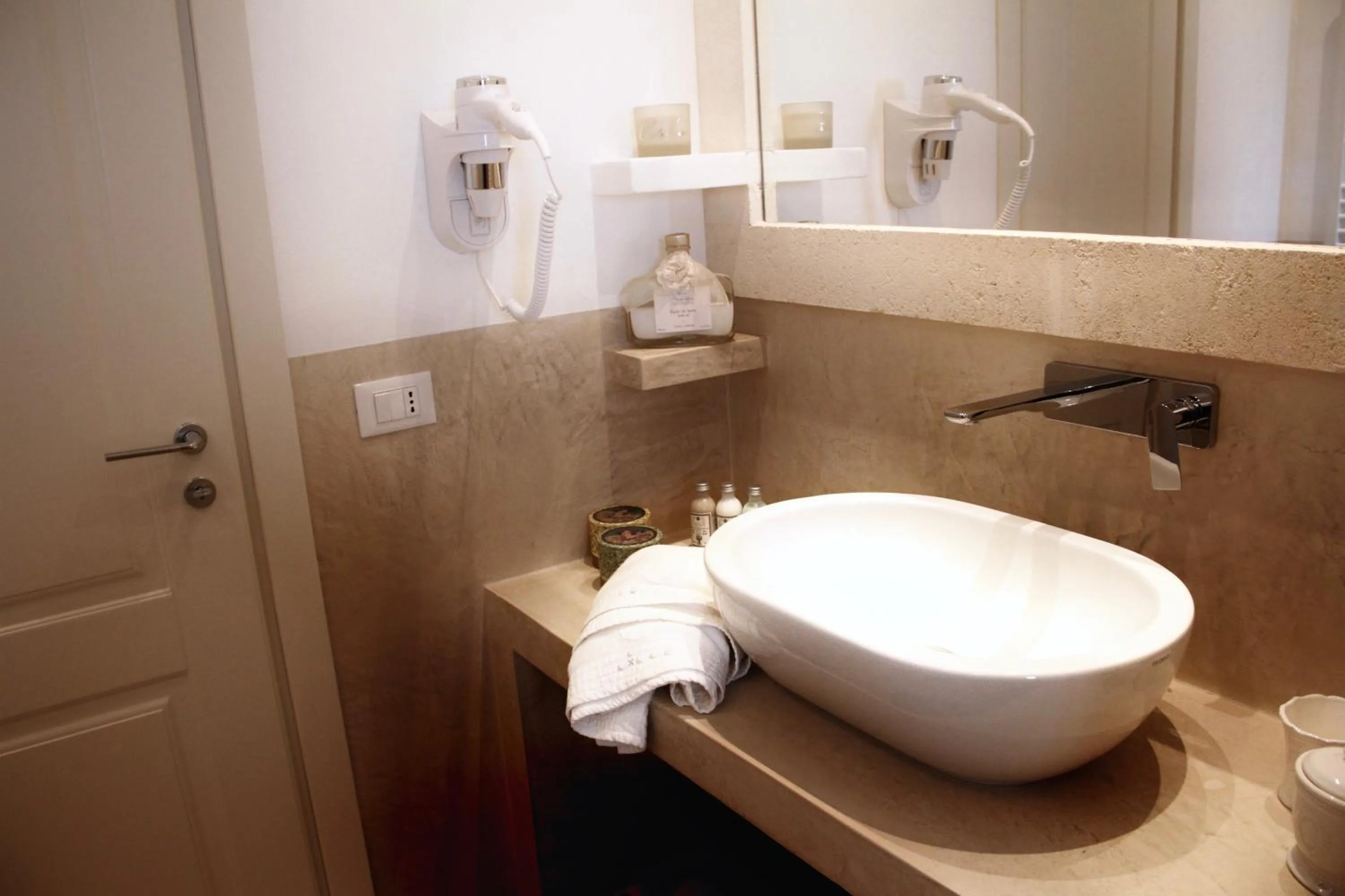 Deluxe Room - single occupancy in Masseriola Antiche Fogge by Apulia Hospitality