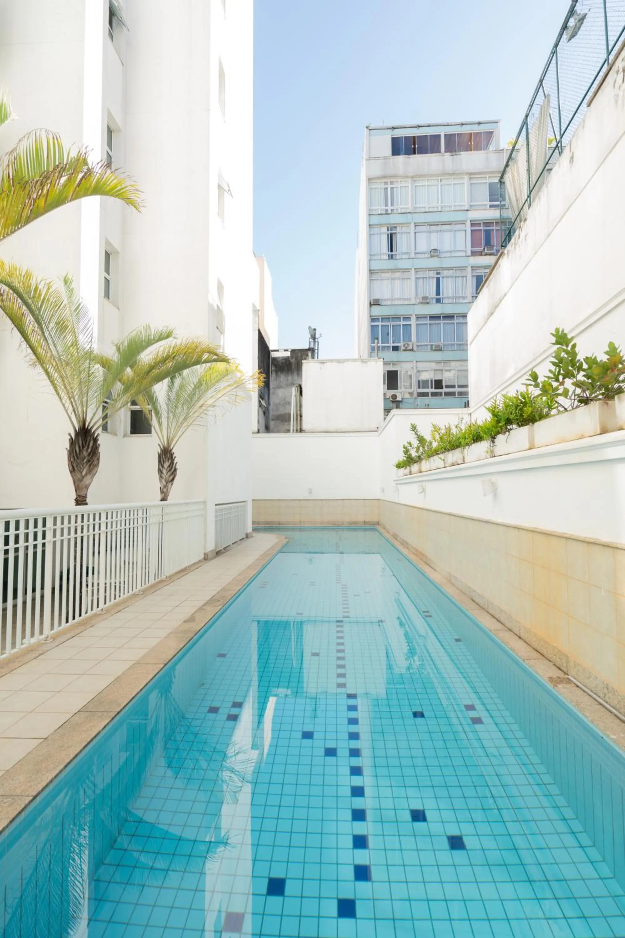 Swimming pool in Promenade Palladium Leblon