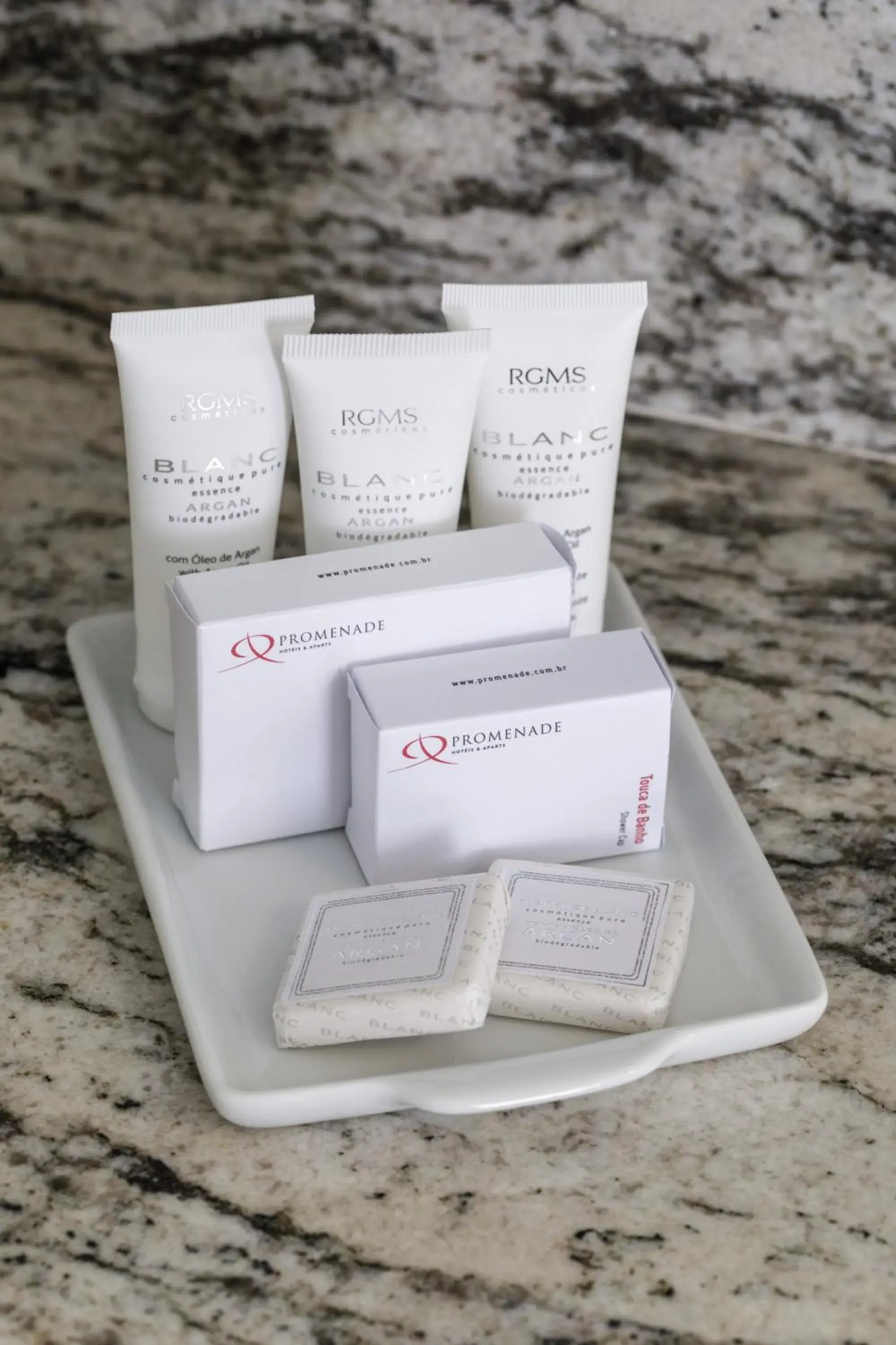 Luxury Twin Room with Street View in Promenade Palladium Leblon Luxury Twin Room with Street View in Promenade Palladium Leblon