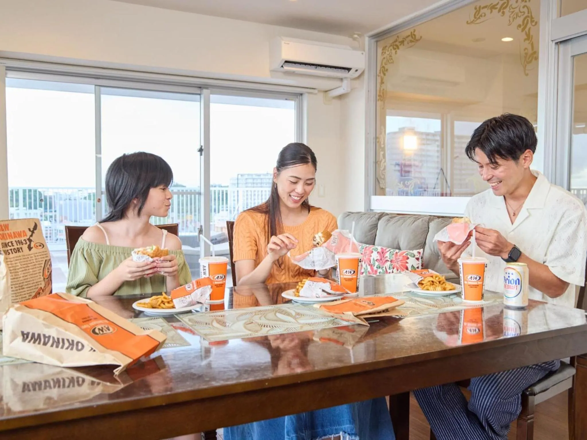 Photo of the whole room in Seaside Condominium Rana Chatan