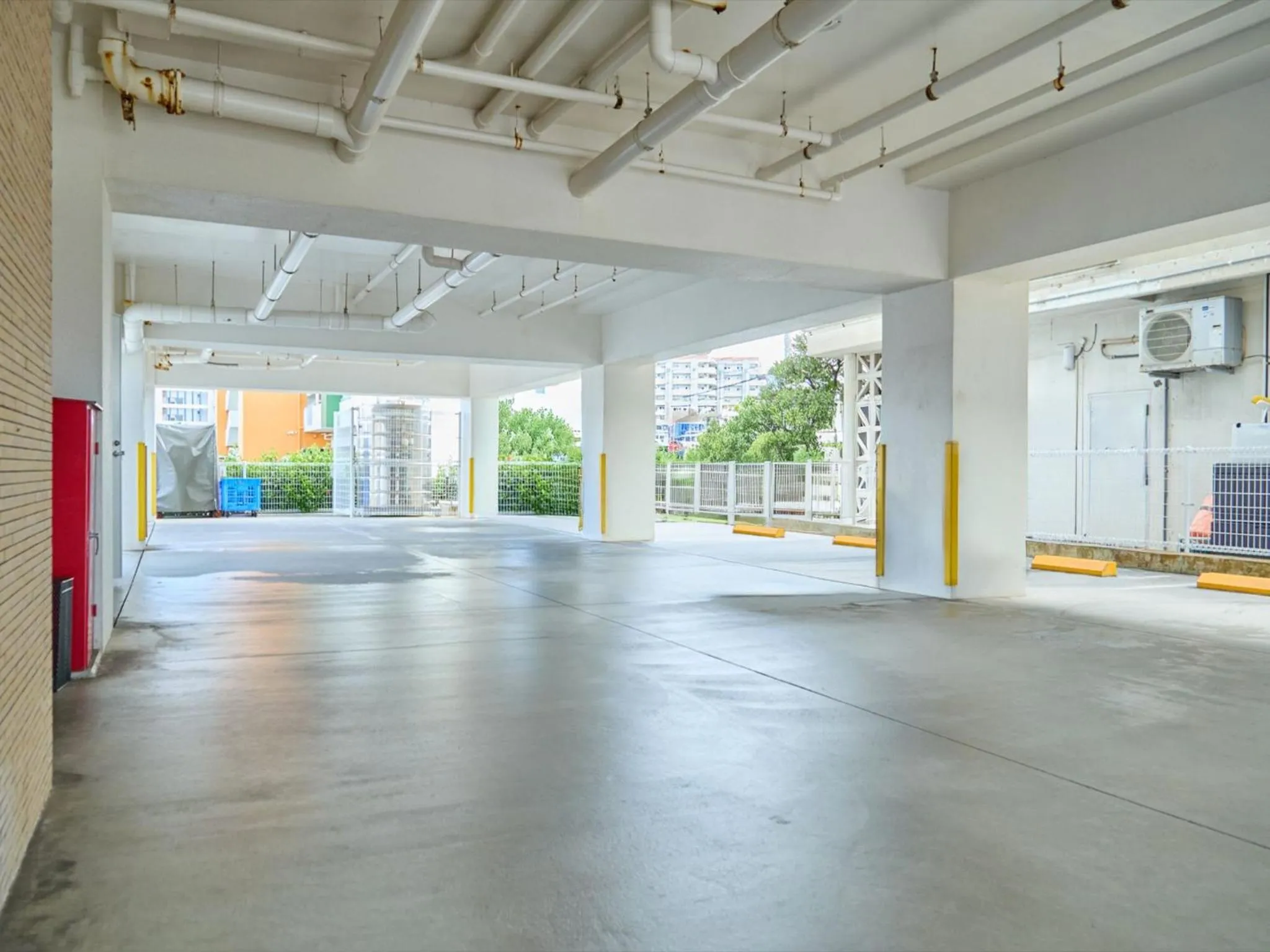 Parking in Seaside Condominium Rana Chatan