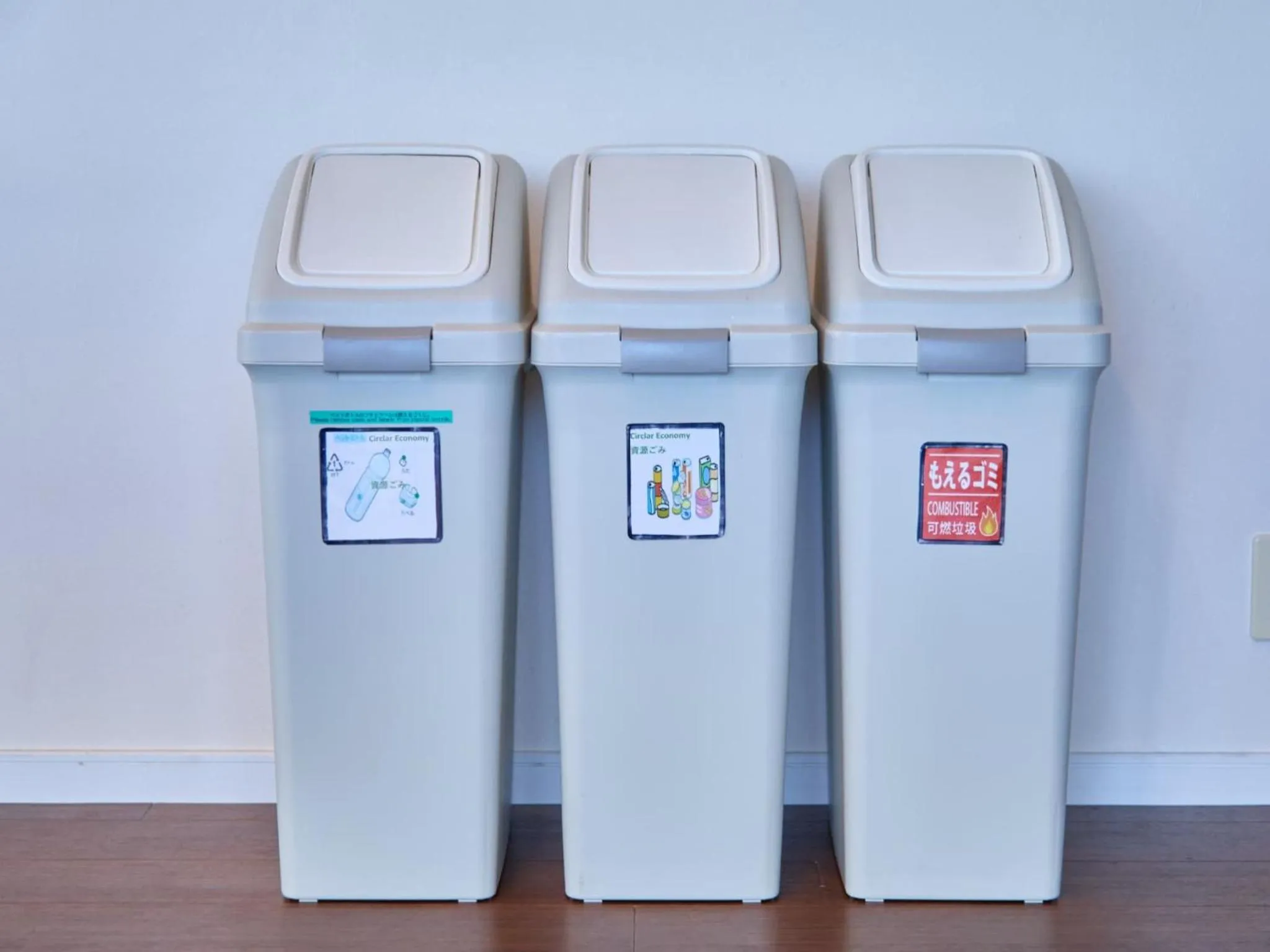 Area and facilities in Seaside Condominium Rana Chatan