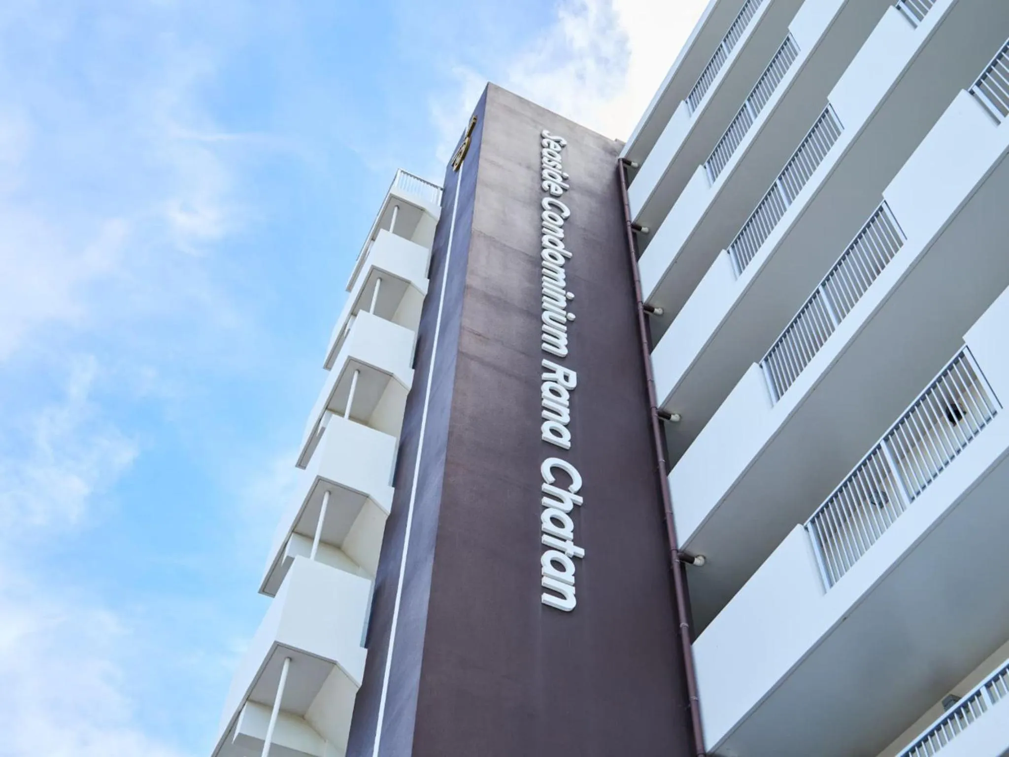 Property building in Seaside Condominium Rana Chatan