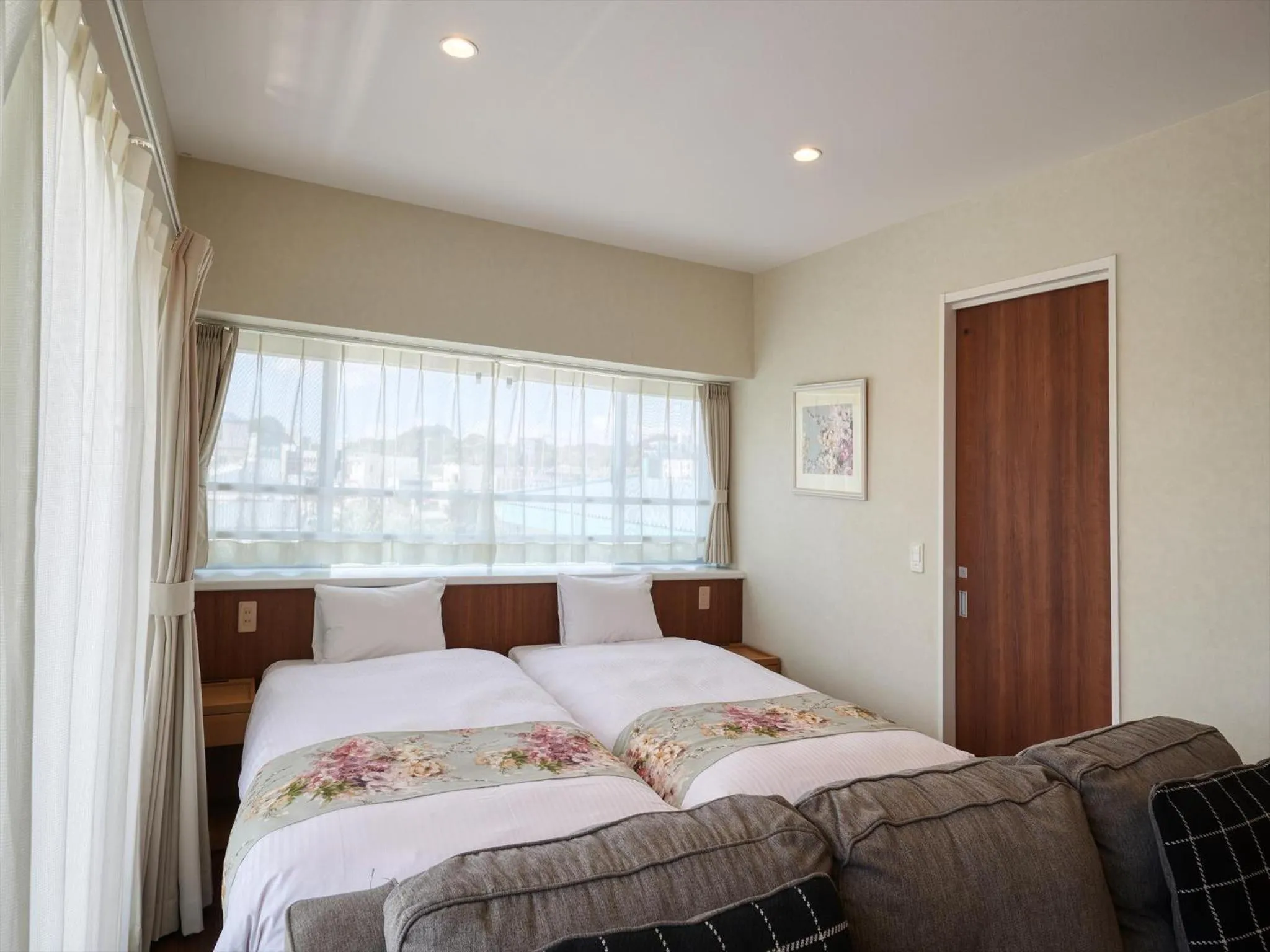Bed in Seaside Condominium Rana Chatan