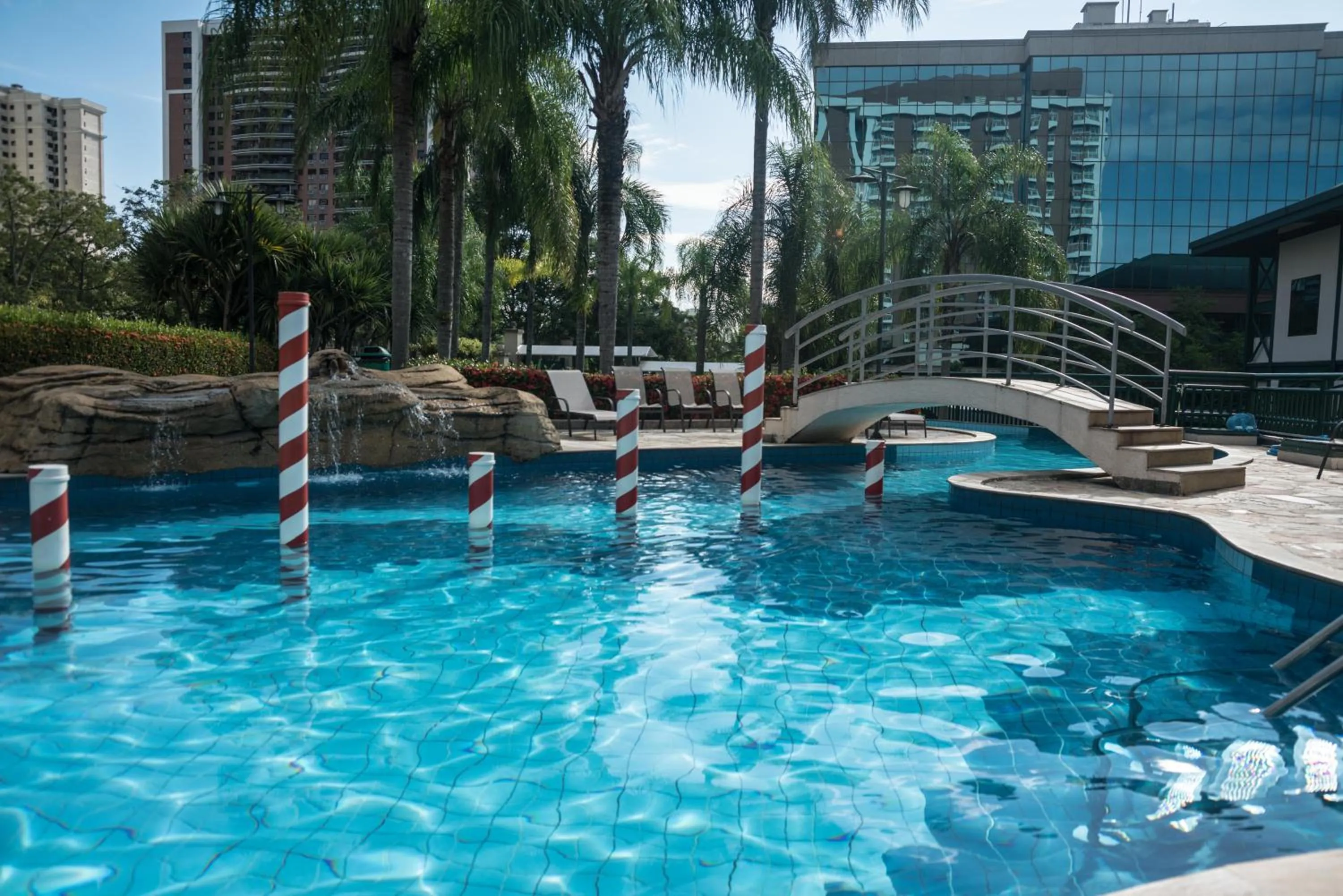 Swimming pool in Plaza Rio Residences - Barra First