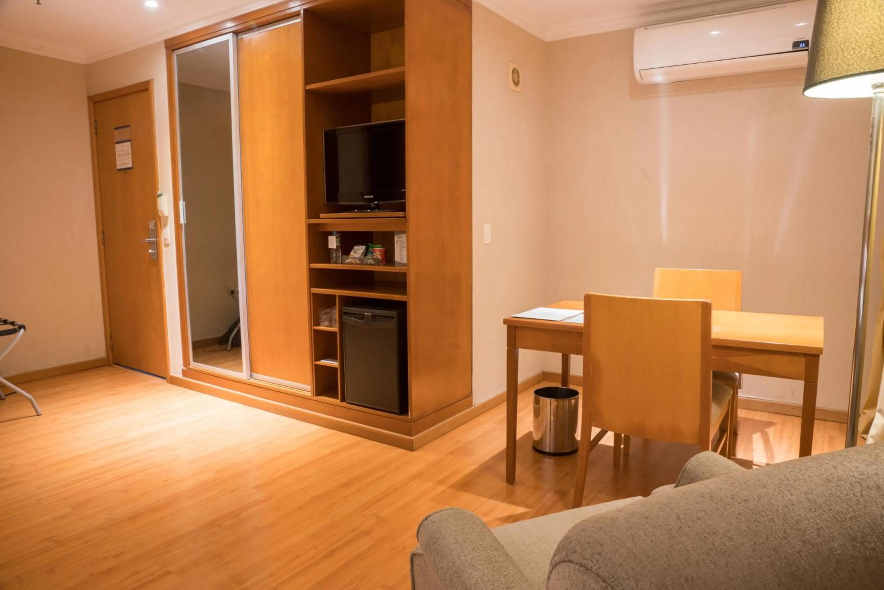 wardrobe in Plaza Rio Residences - Barra First