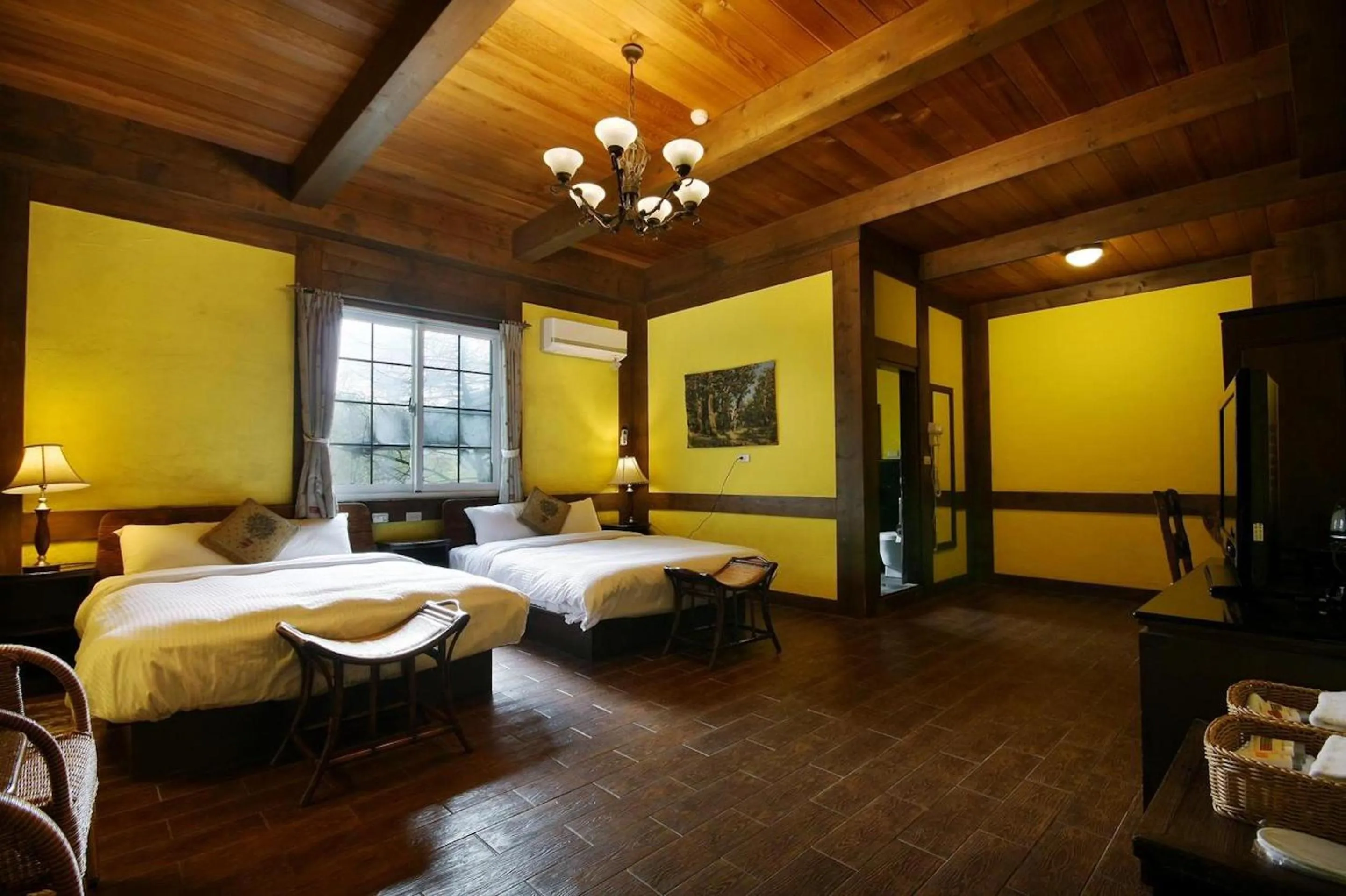 Bathroom, Bed in Provence Rose Lodge