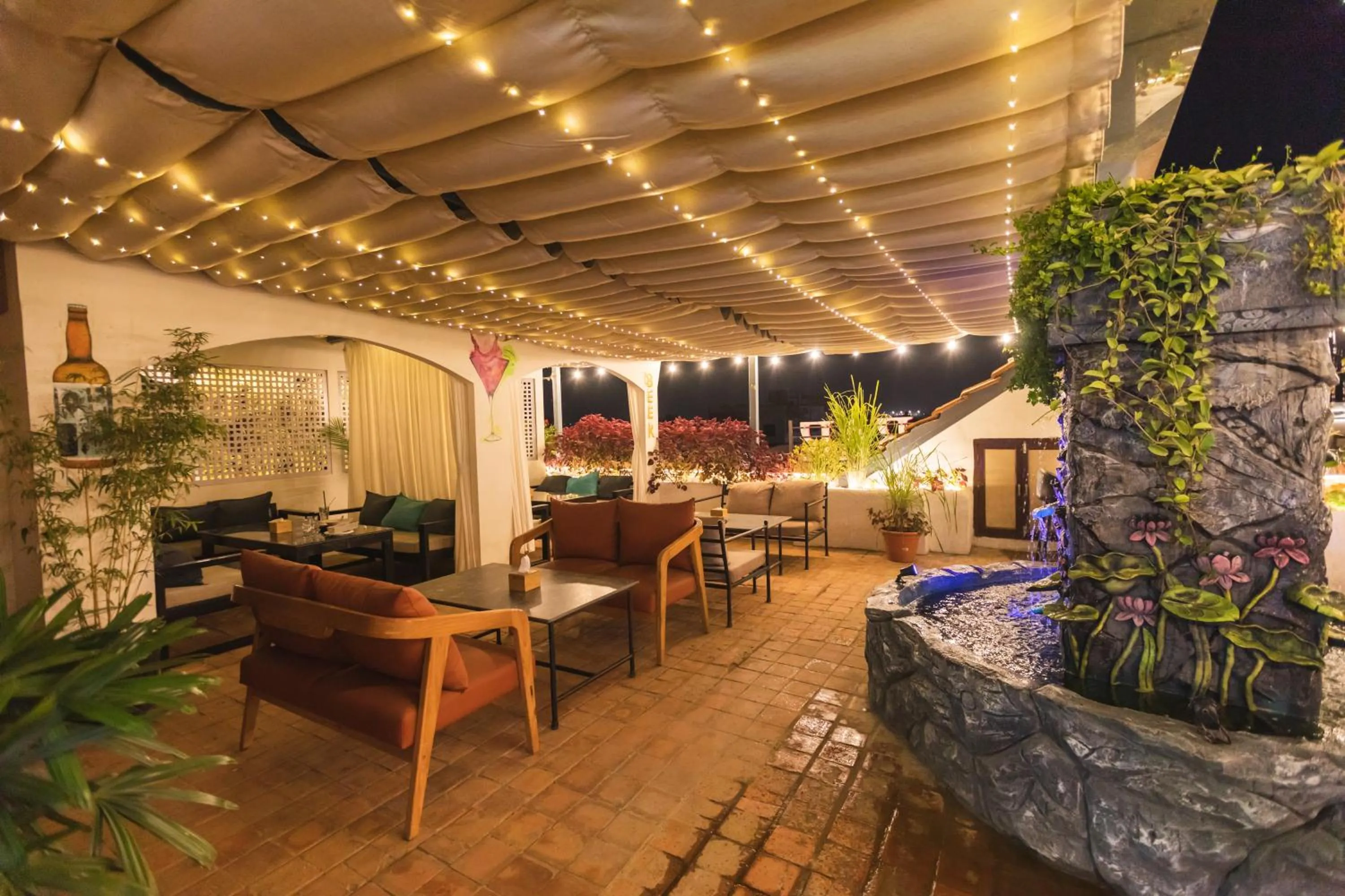 Restaurant/places to eat in Lavie Residence and Spa