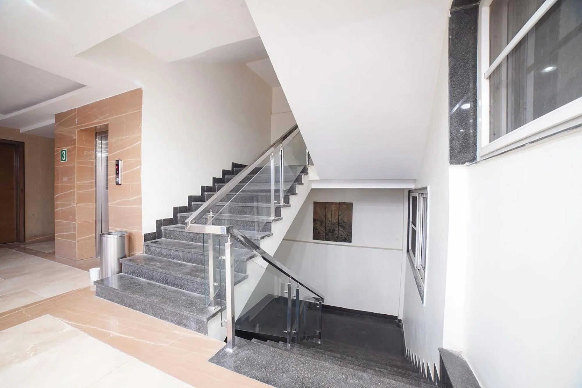 Lobby or reception in FabHotel Johri Regency