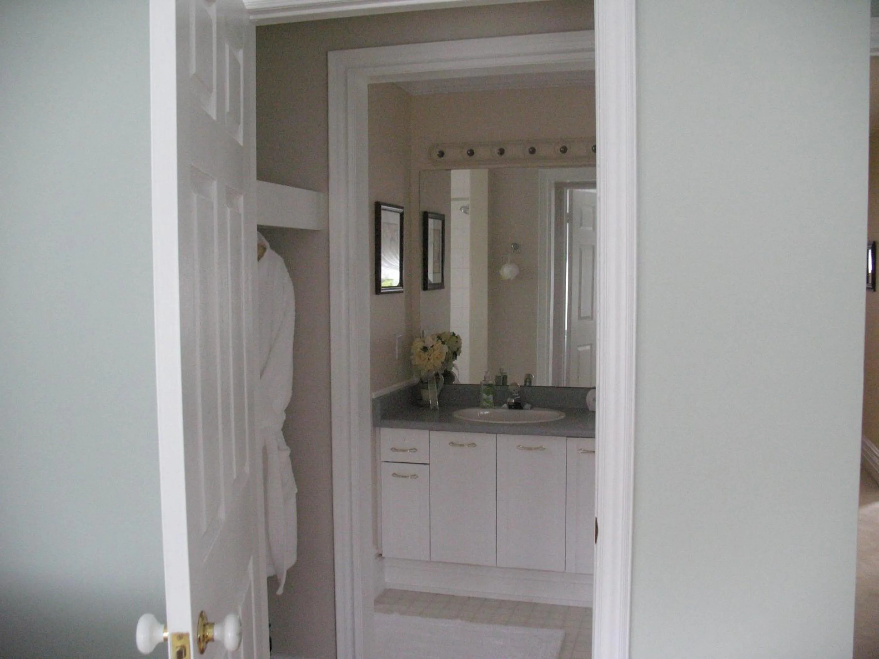 Bathroom in Molly's Retreat B and B