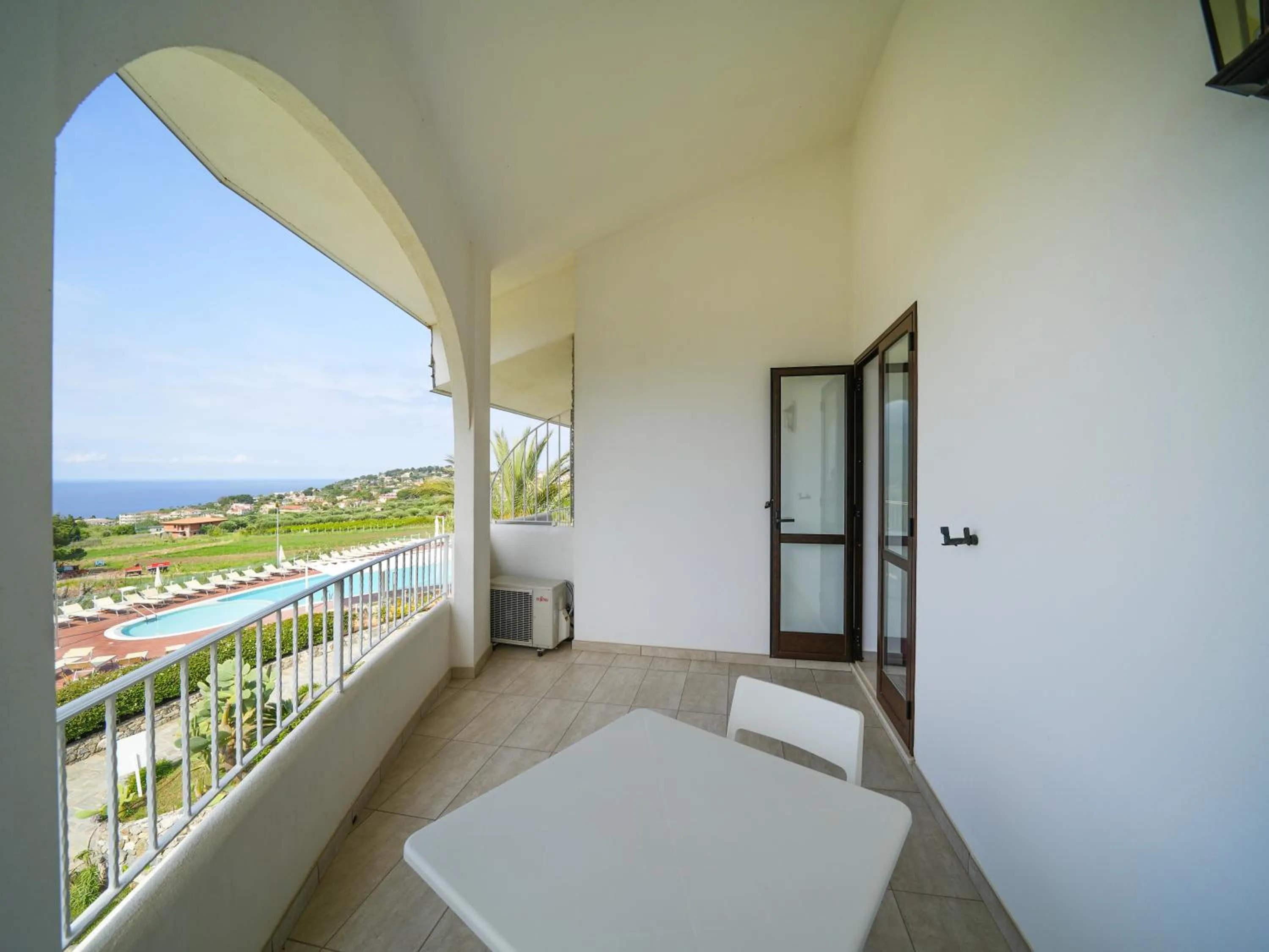 Sea view in LUZIA AGRIRESORT - Piscina Idromassaggio con Vista Mare Aperta fino alle ore 23-00