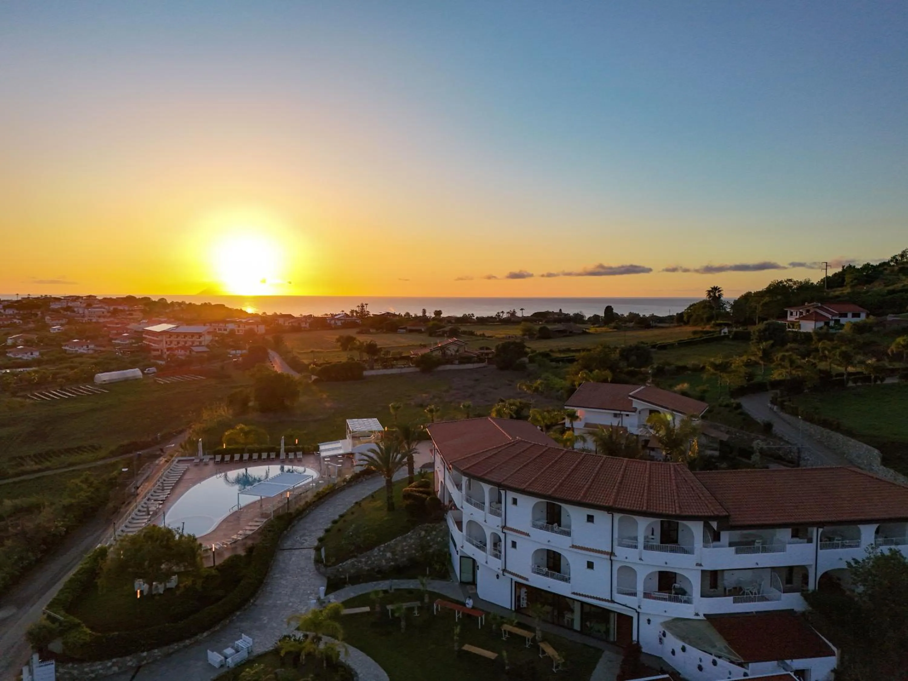 Bird's eye view in LUZIA AGRIRESORT - Piscina Idromassaggio con Vista Mare Aperta fino alle ore 23-00