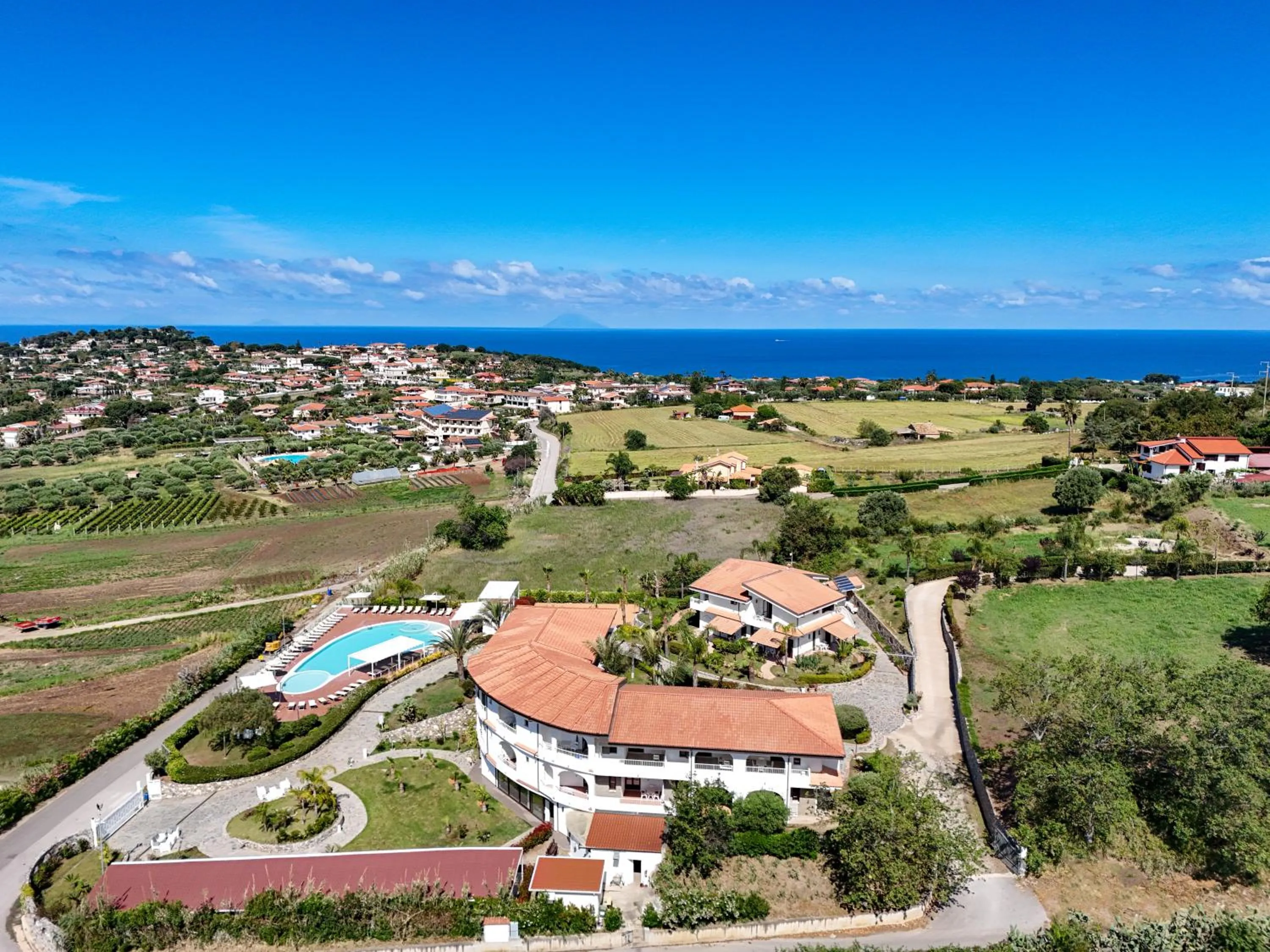 Bird's eye view in LUZIA AGRIRESORT - Piscina Idromassaggio con Vista Mare Aperta fino alle ore 23-00