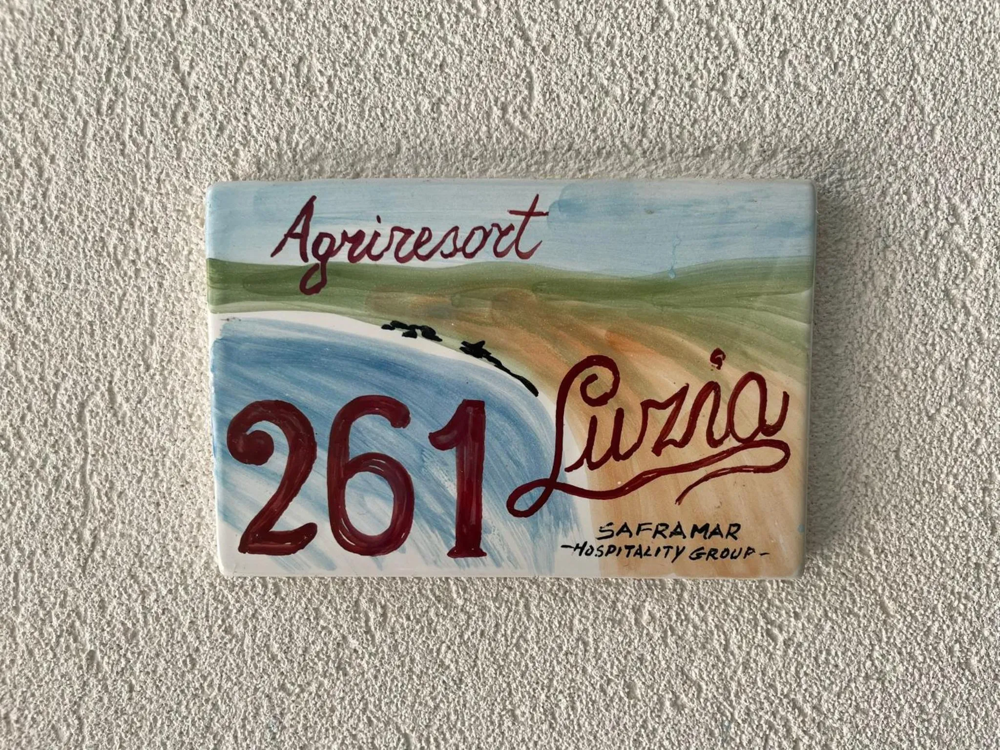 Decorative detail in LUZIA AGRIRESORT - Piscina Idromassaggio con Vista Mare Aperta fino alle ore 23-00