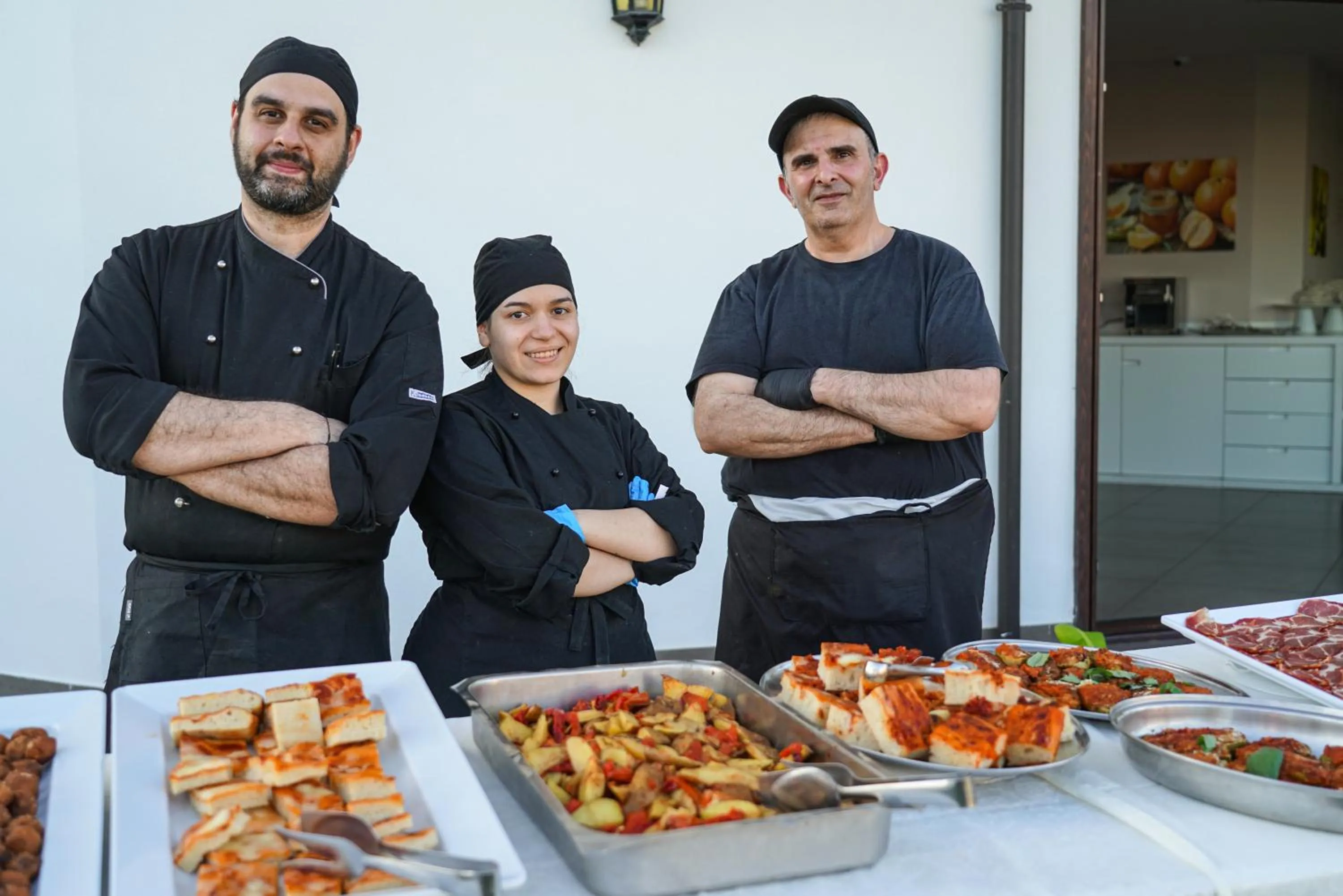 Staff in LUZIA AGRIRESORT - Piscina Idromassaggio con Vista Mare Aperta fino alle ore 23-00
