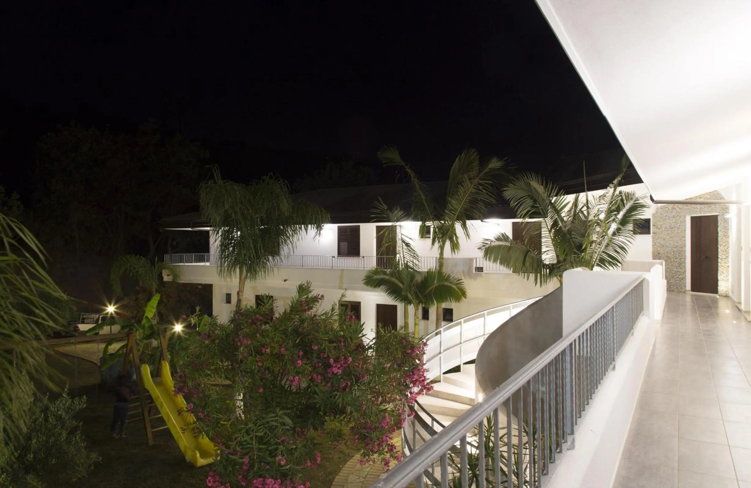 Facade/entrance in LUZIA AGRIRESORT - Piscina Idromassaggio con Vista Mare Aperta fino alle ore 23-00