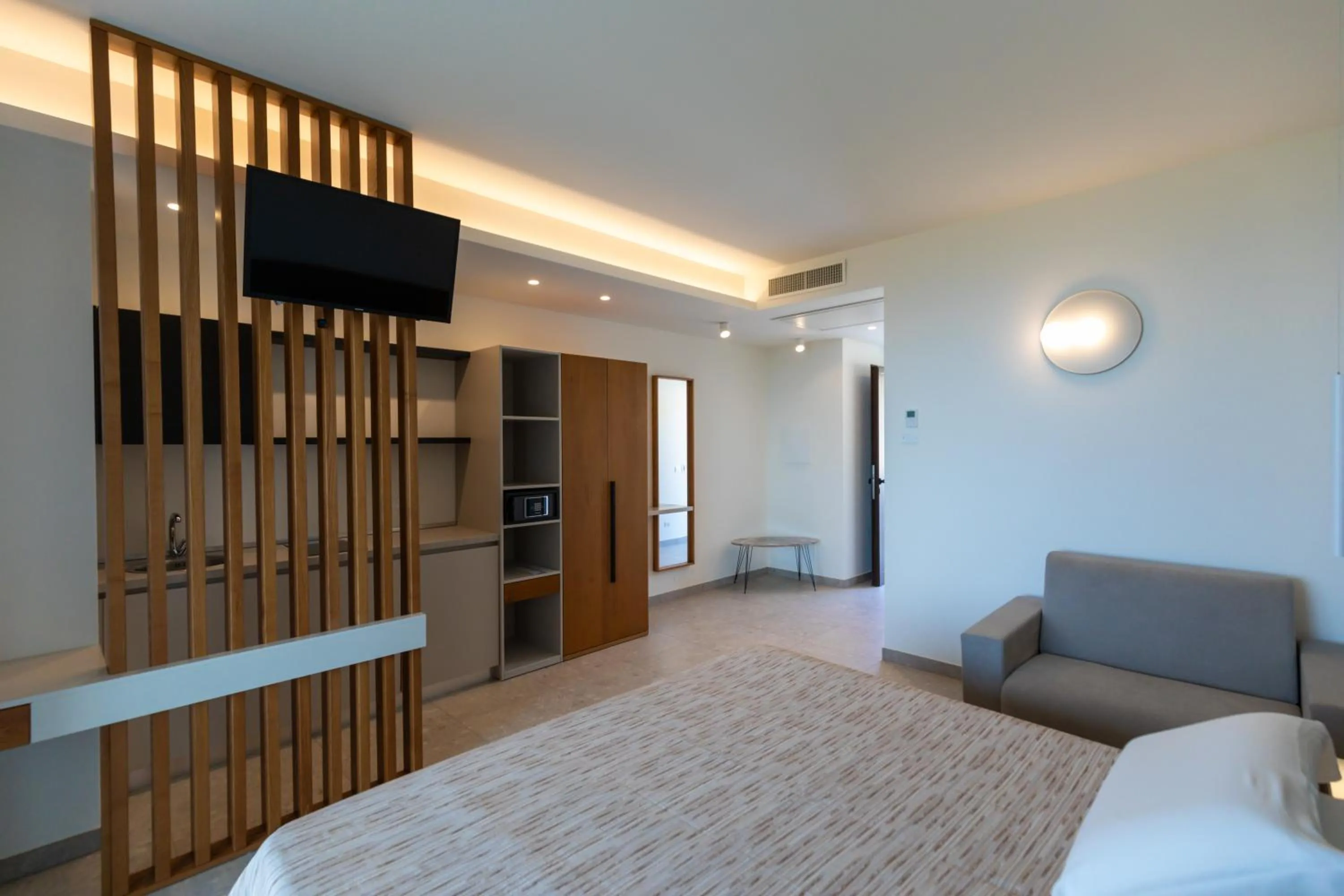 Bed in LUZIA AGRIRESORT - Piscina Idromassaggio con Vista Mare Aperta fino alle ore 23-00