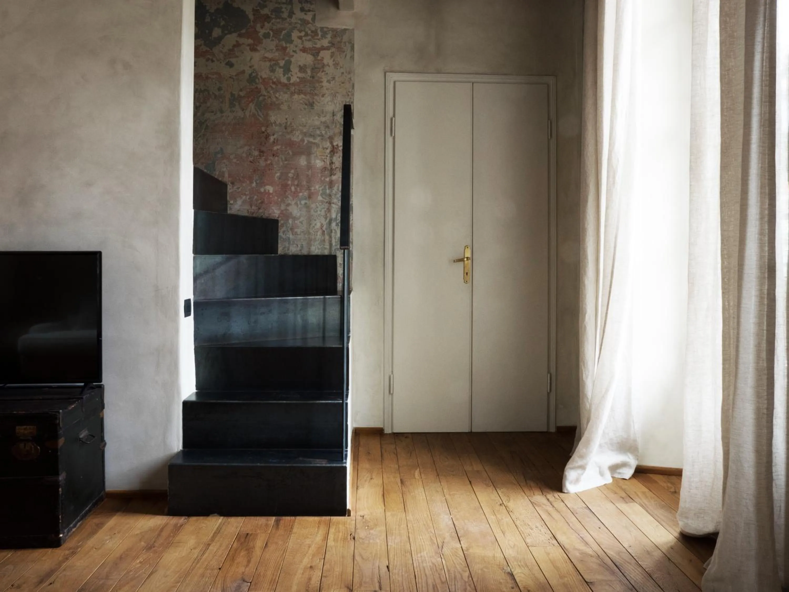 Living room in Palazzo Albricci Peregrini