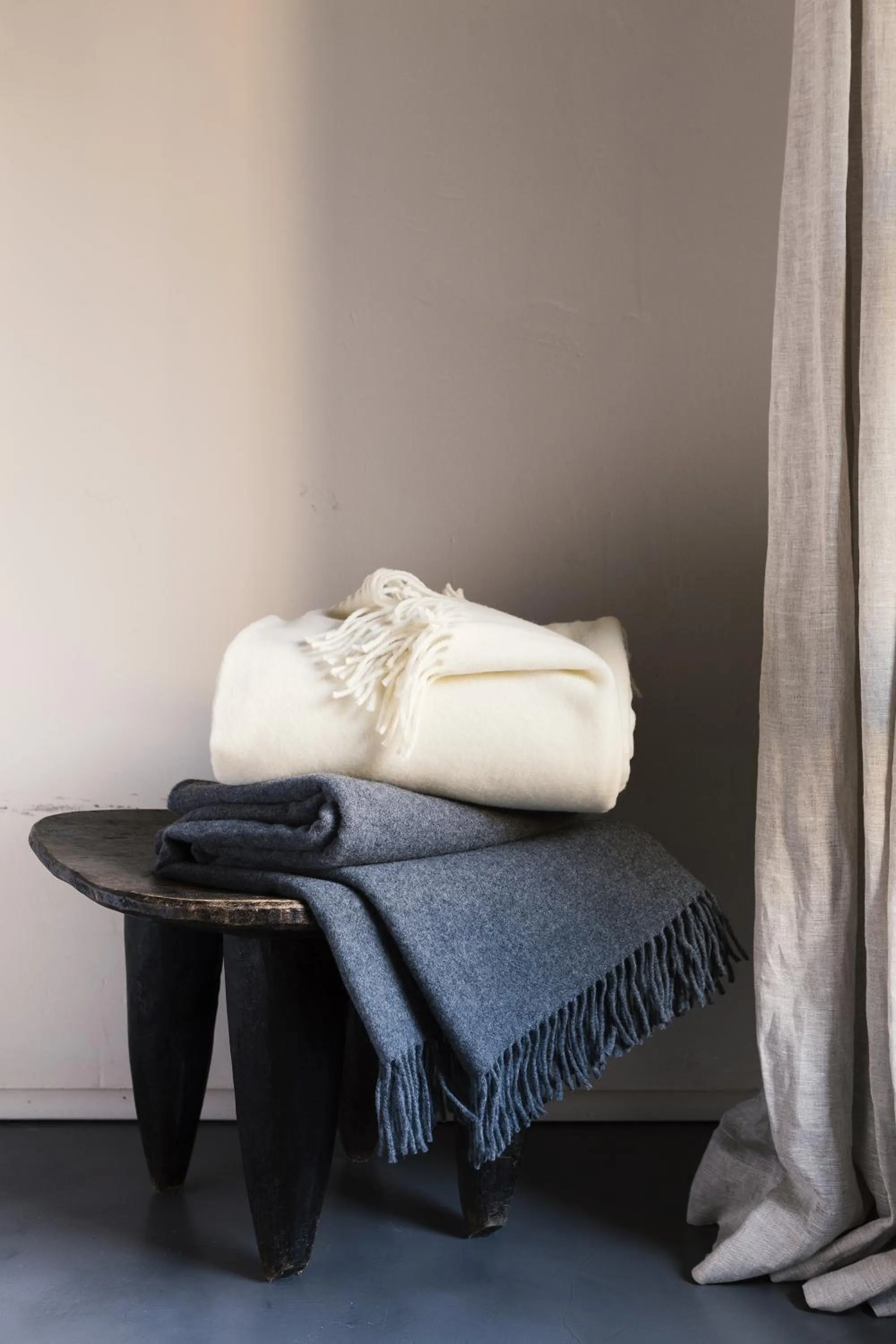 Decorative detail, Bed in Palazzo Albricci Peregrini