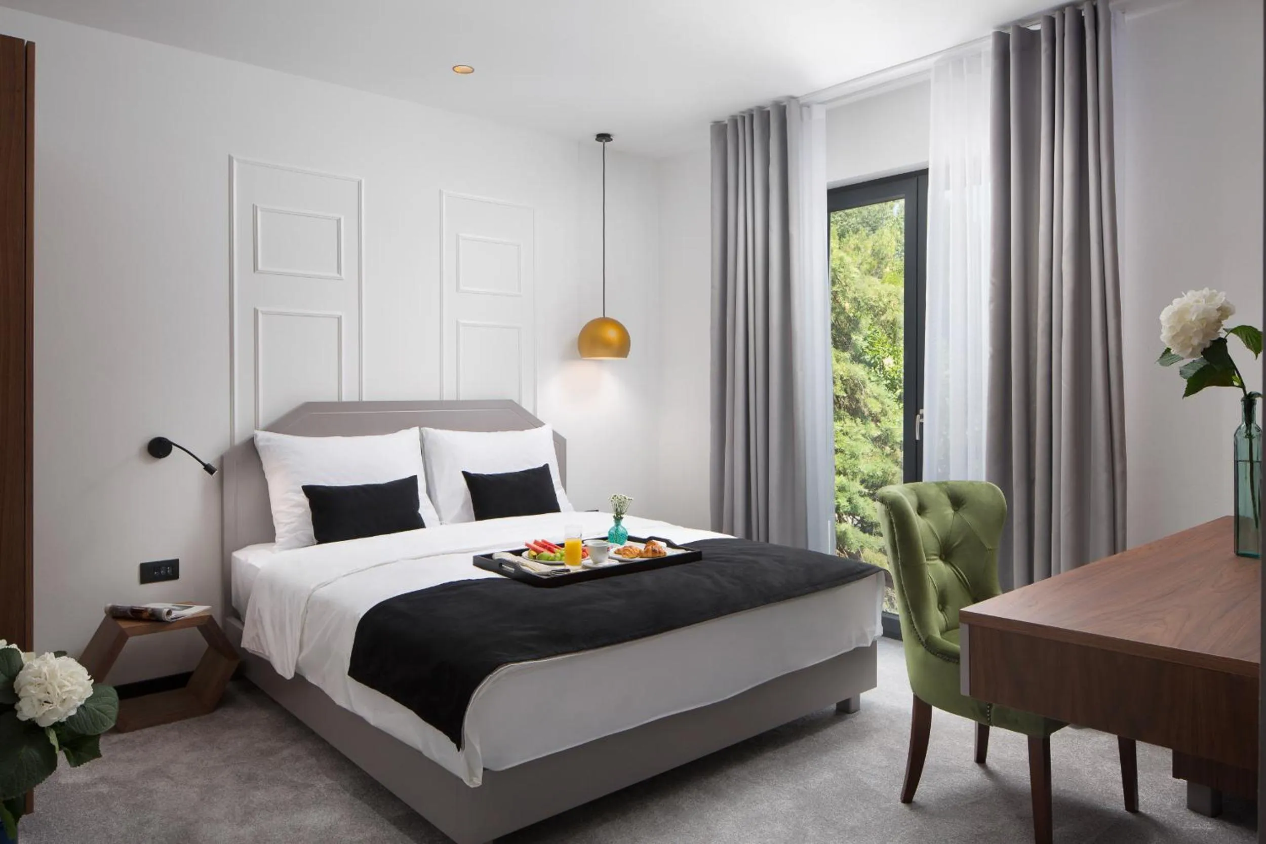 Bedroom in Hotel Delfin