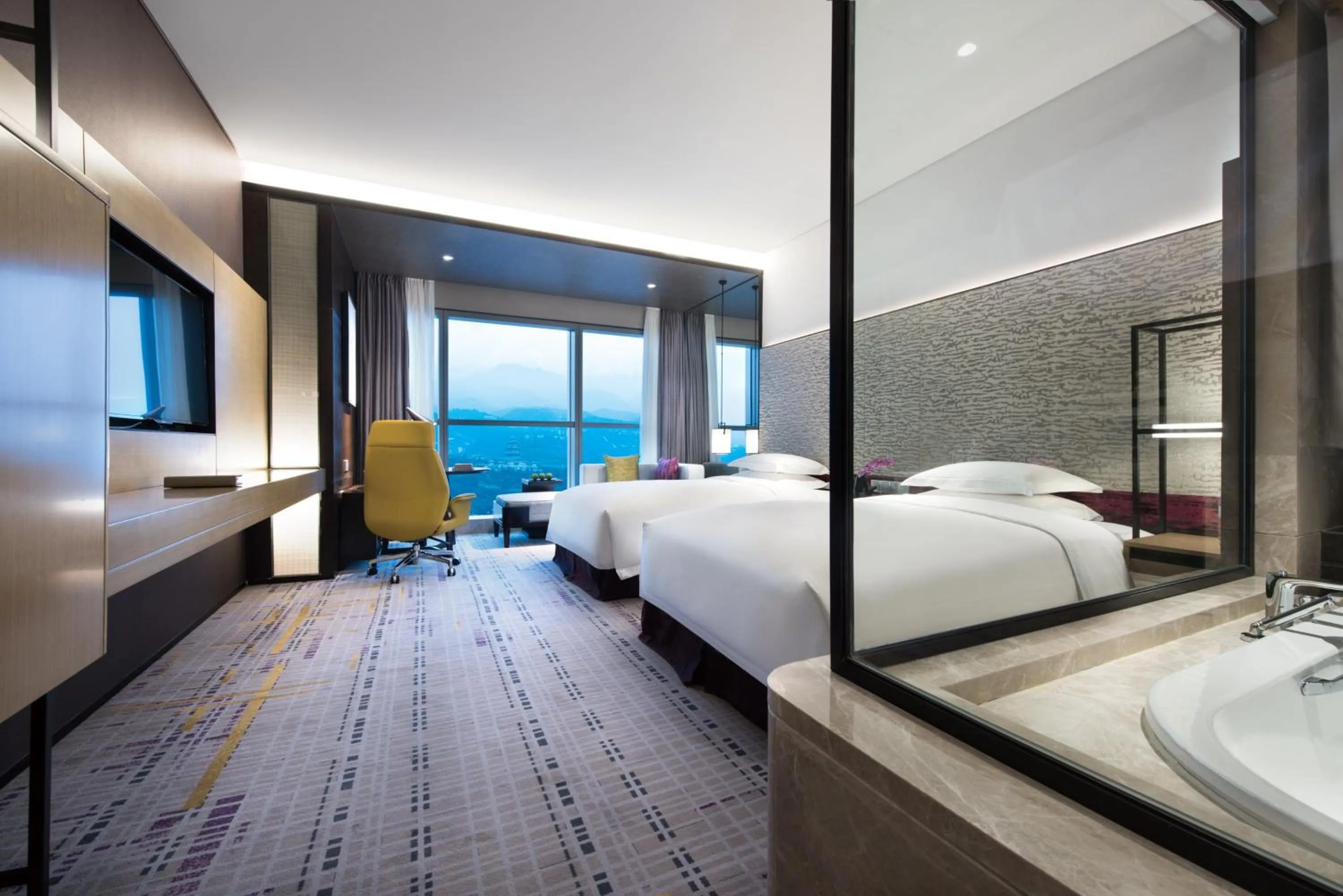 Photo of the whole room, Bed in Crowne Plaza Baoji City Center by IHG