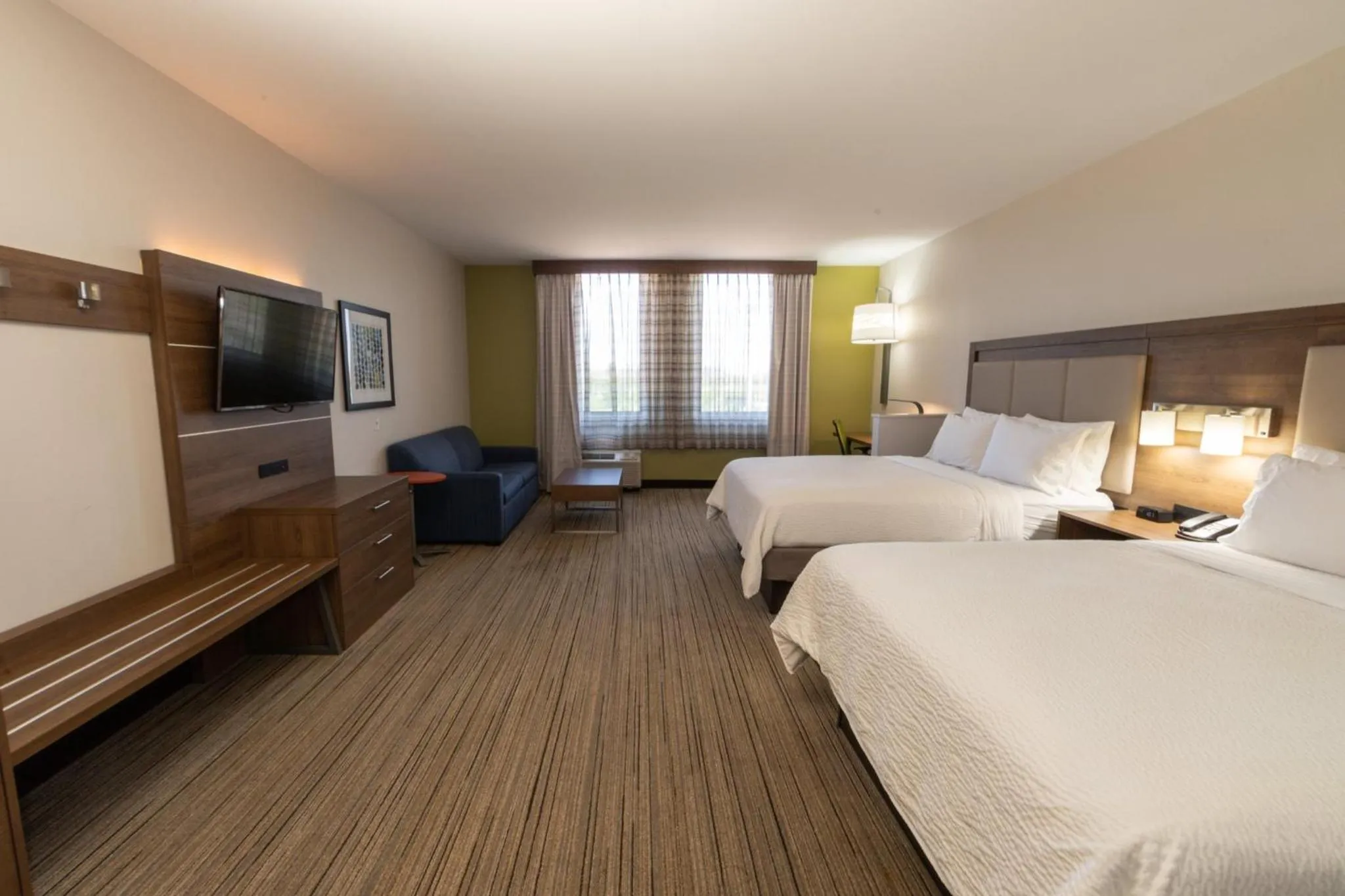 Photo of the whole room, Bed in Holiday Inn Express - Grand Island by IHG