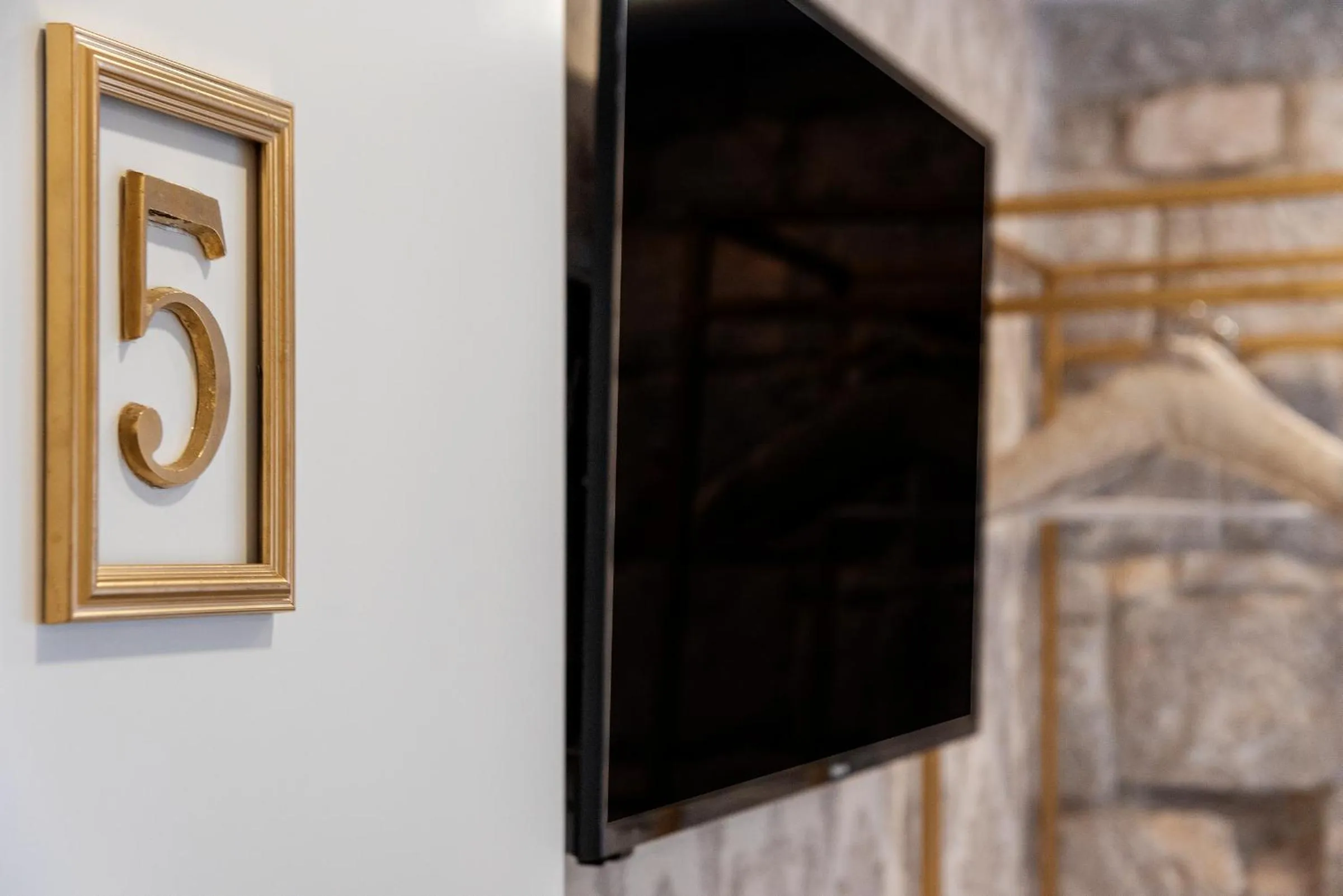 Decorative detail in Jupiter Lux Rooms