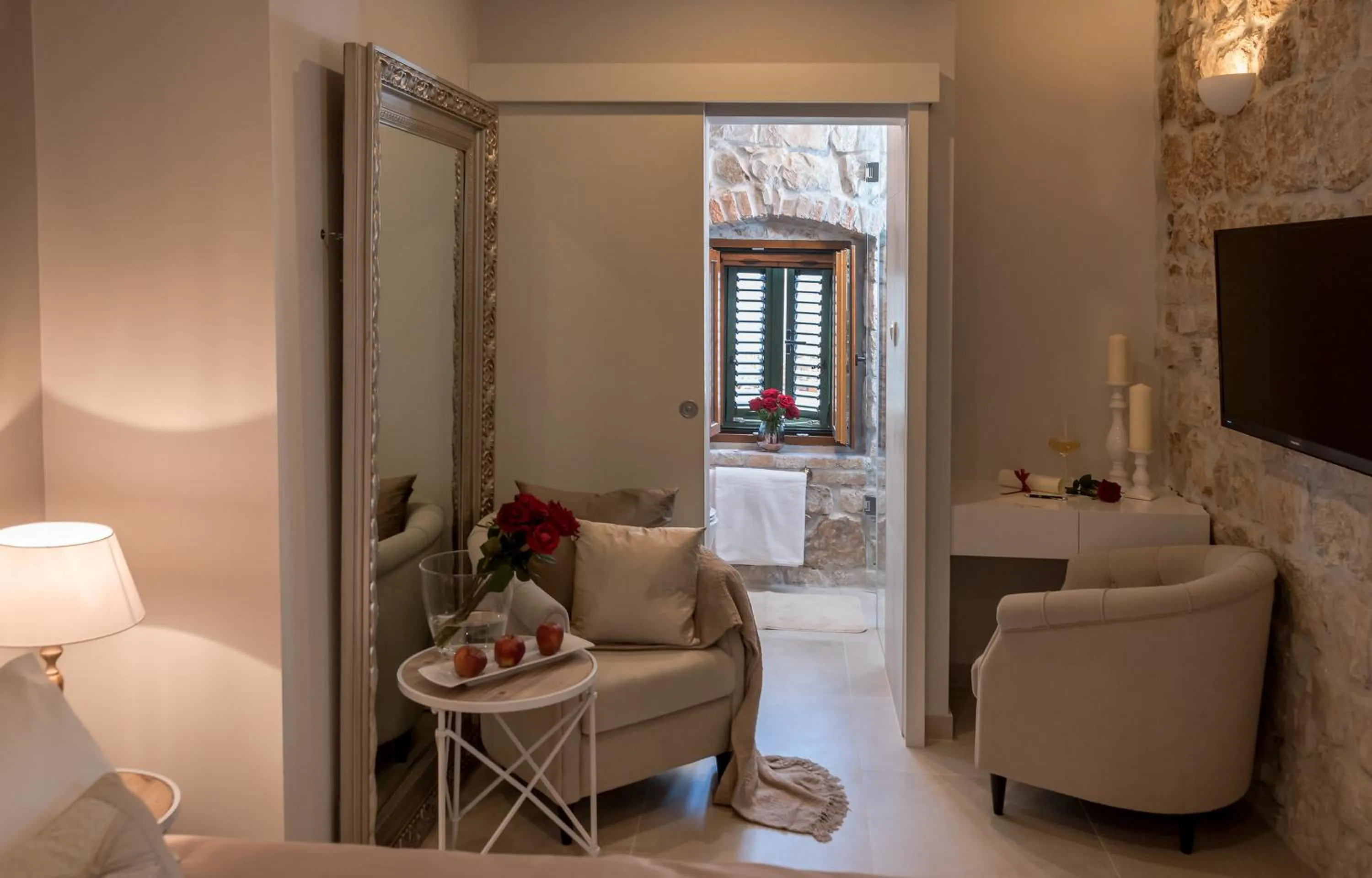 Bedroom in Jupiter Lux Rooms