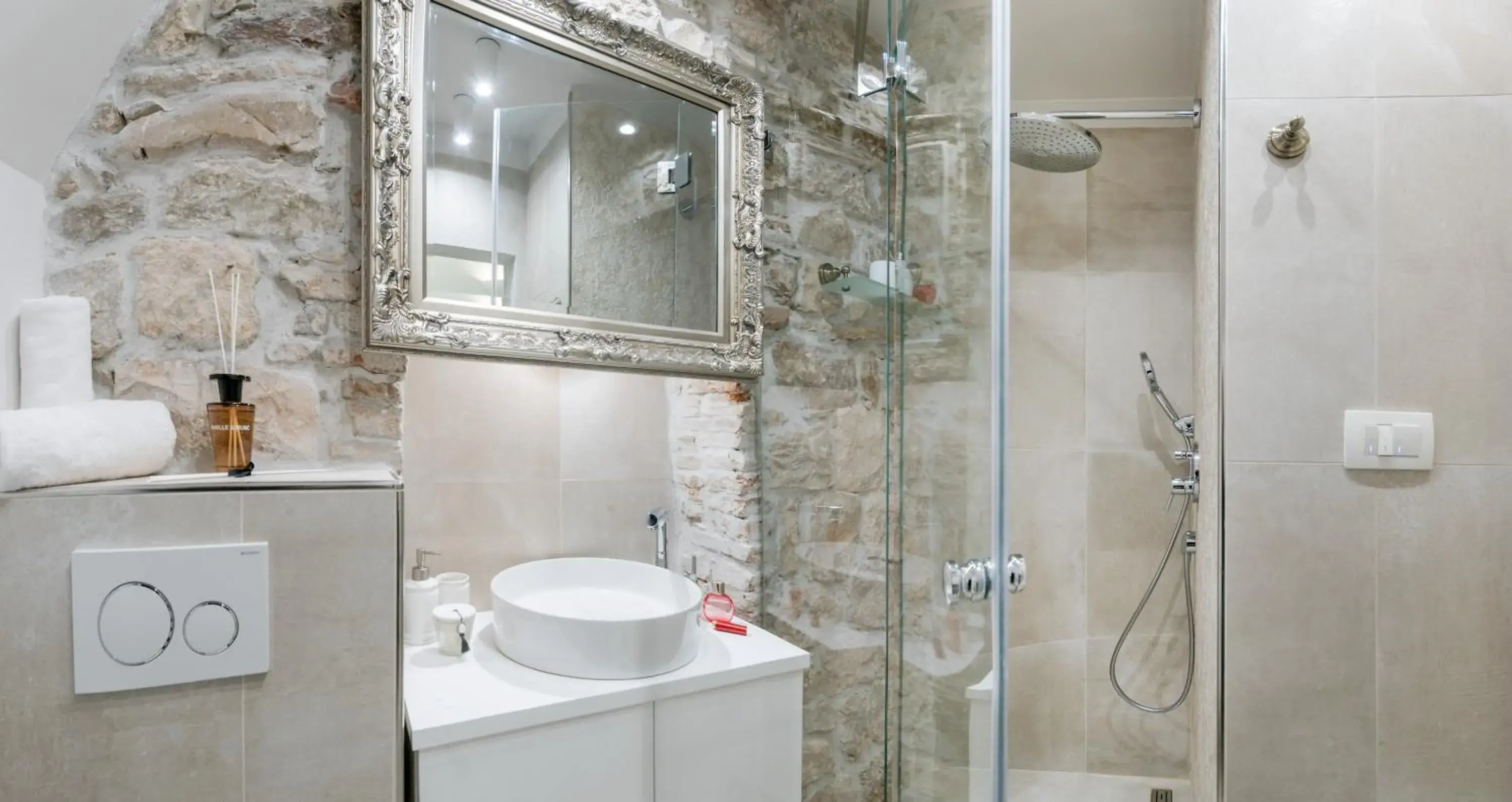 Double or Twin Room in Jupiter Lux Rooms Double or Twin Room in Jupiter Lux Rooms