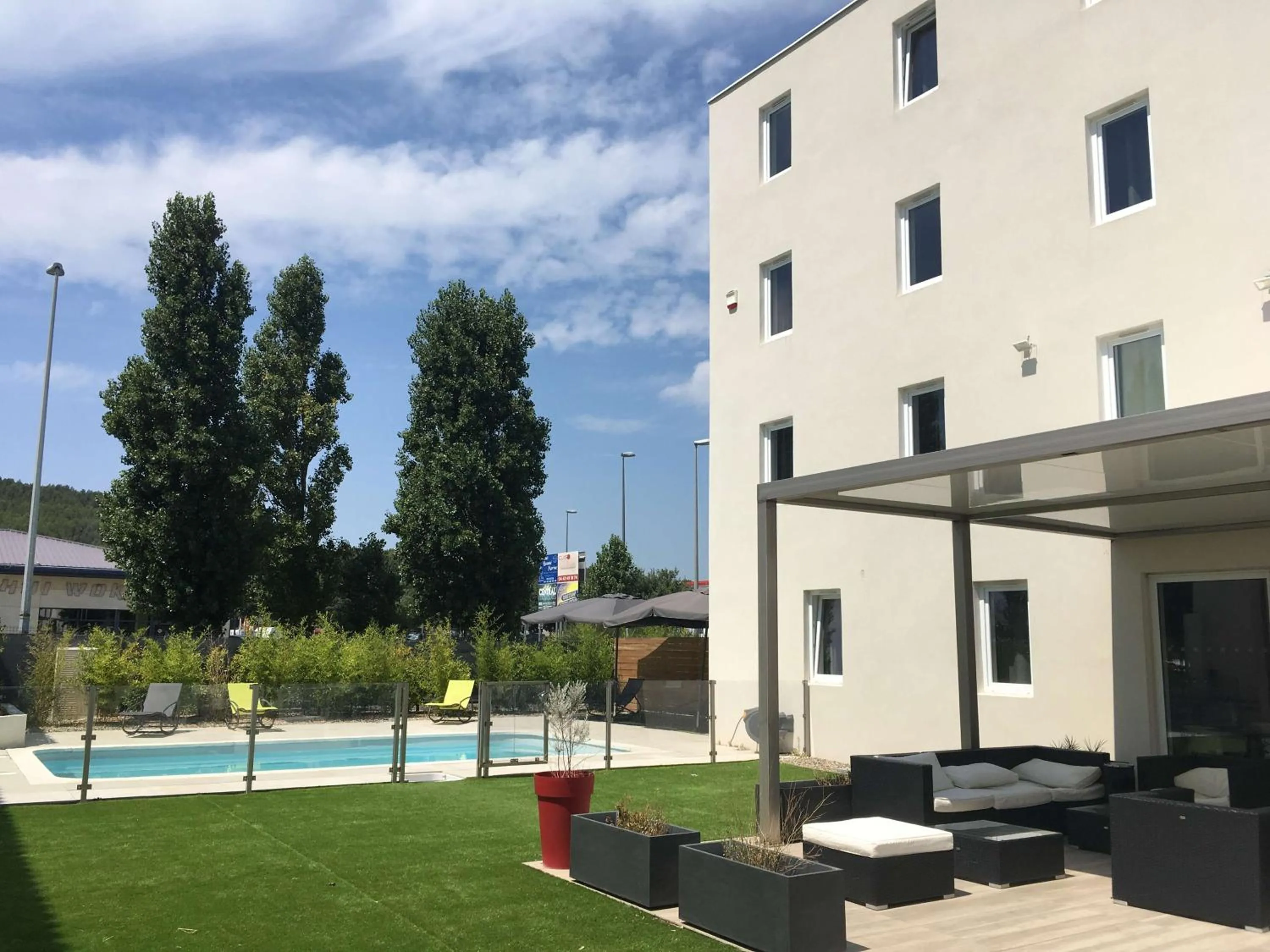 Property building in Brit Hotel Martigues Nord