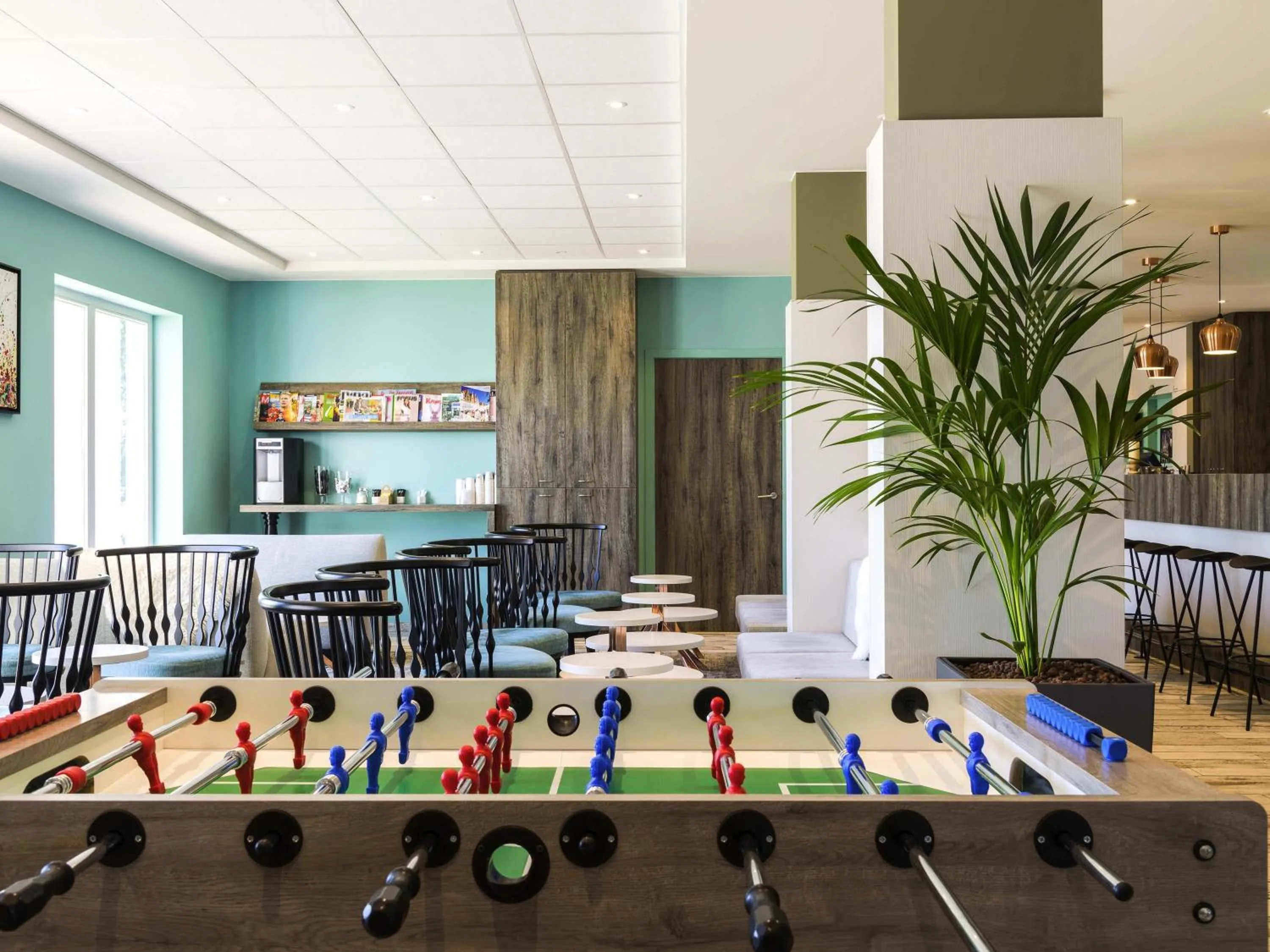 Lounge or bar in ibis Styles Nieuwpoort