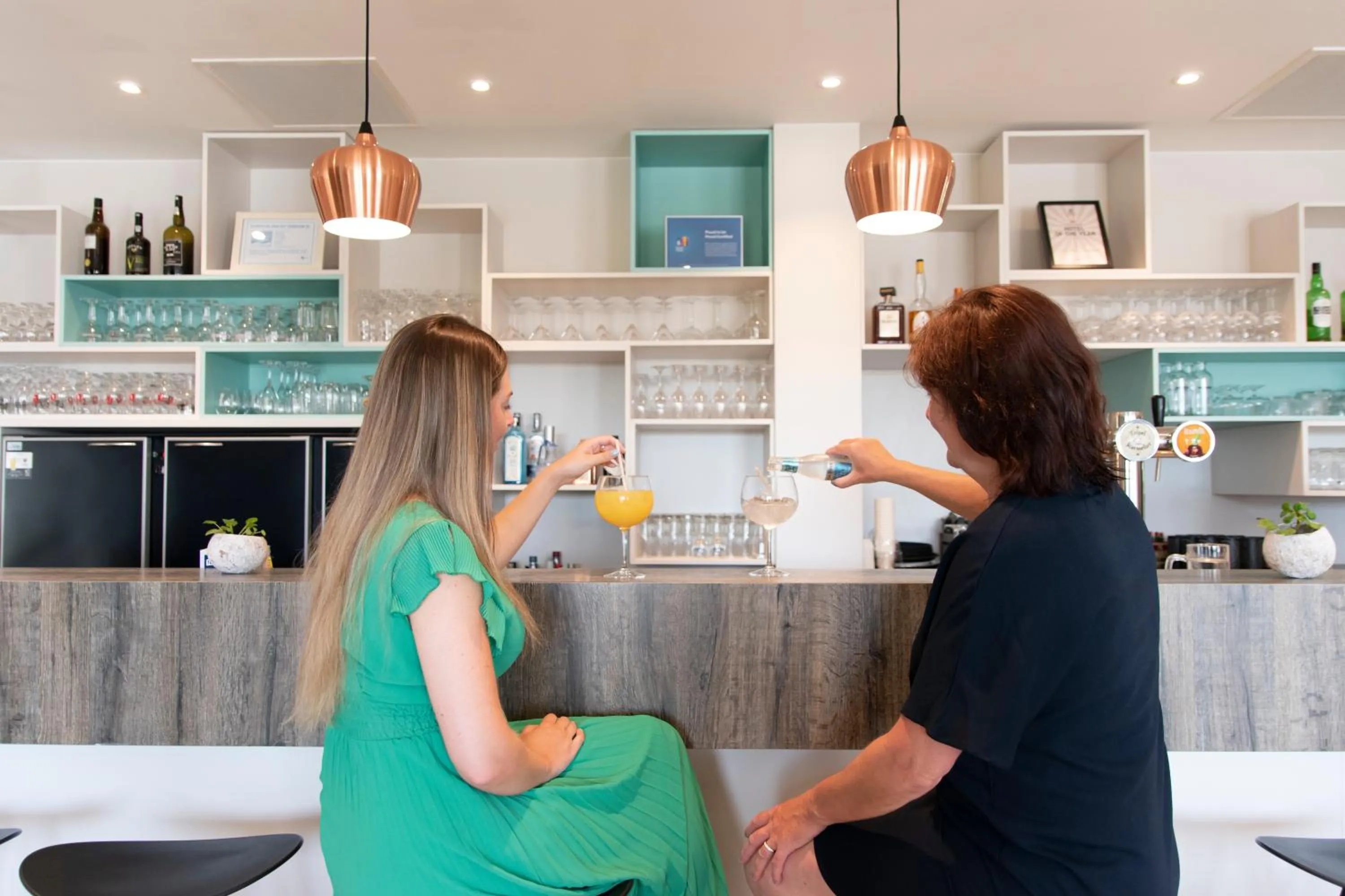 Lounge or bar in ibis Styles Nieuwpoort