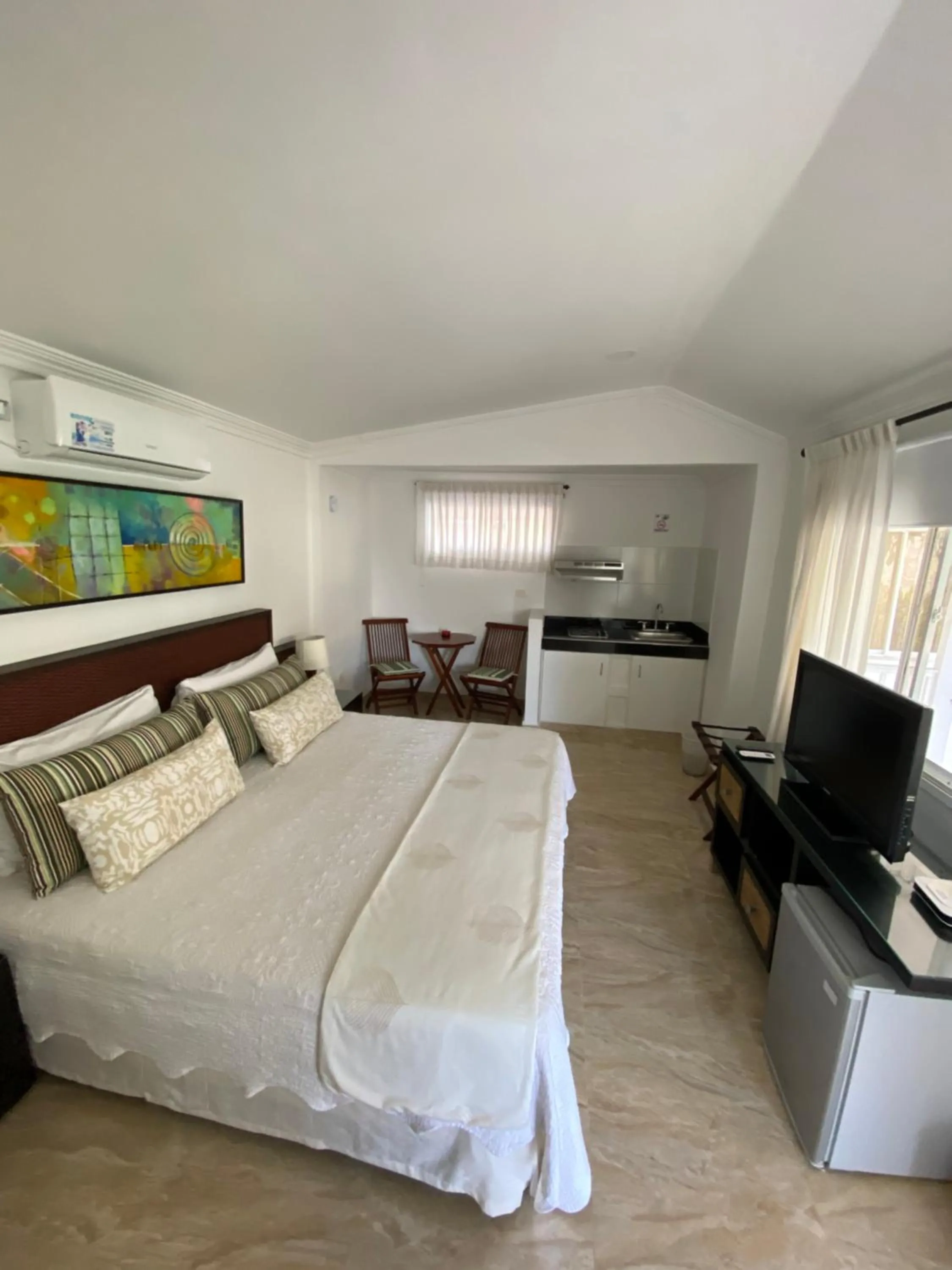 Photo of the whole room, Bed in Red Ground Village