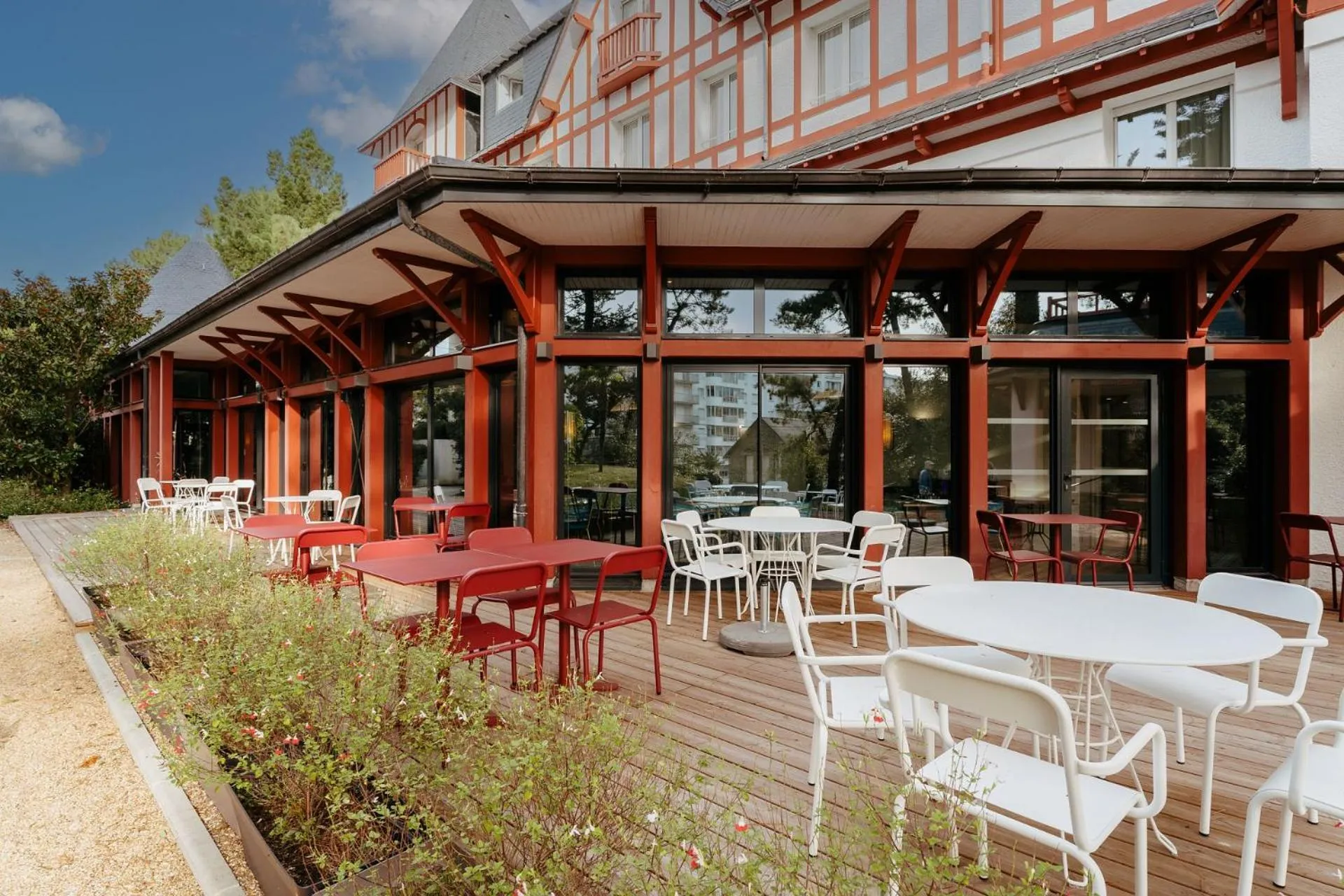 Patio in Hôtel Miléade Les Pléïades La Baule