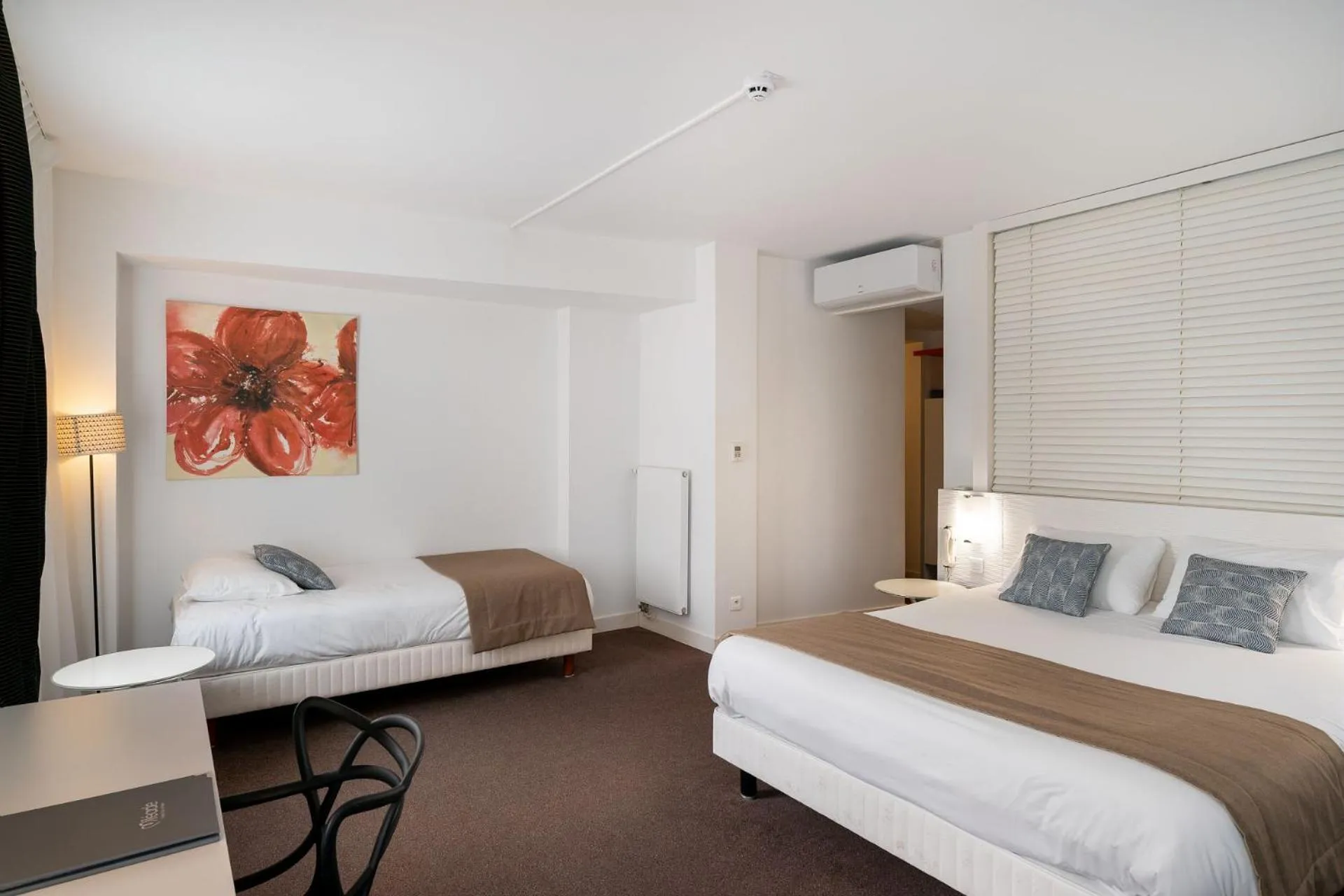 Bed in Hôtel Miléade Les Pléïades La Baule